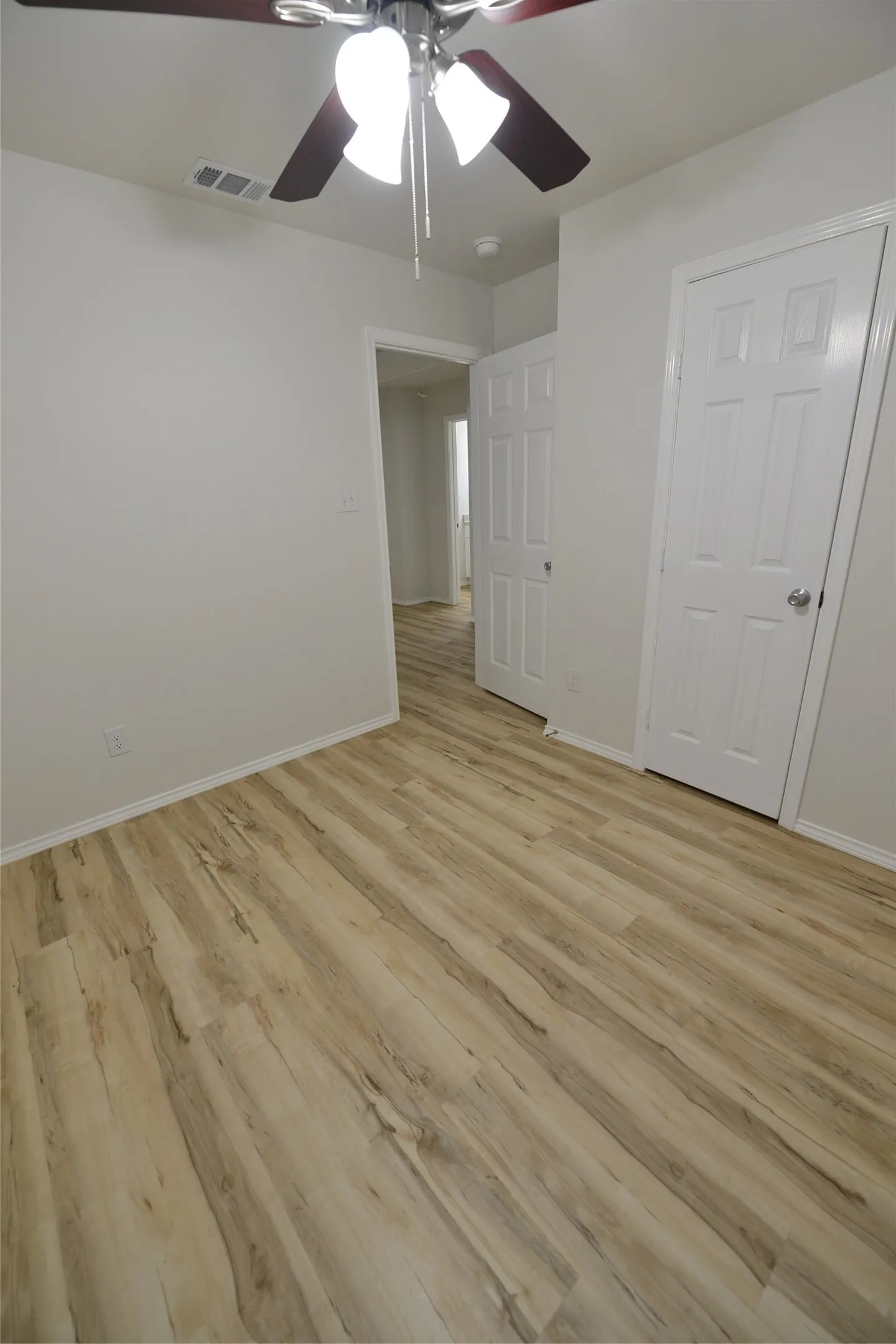 Single Family Residence For Rent in Ellis County , 2393 Murphy Court, Red Oak, Texas 75154, 3 Bedrooms, 3 Bathrooms, Garage spaces, 1,500 Sqft, built in 2025, Price $1,995, mls#21282302, Real Estate Agent in Red Oak, Homes For Rent in Ellis county, Homes For Rent in Red Oak, Realtor in Red Oak Texas, Real Estate Brokerage Independent Realty Texas, Luminita Cordes Realtor