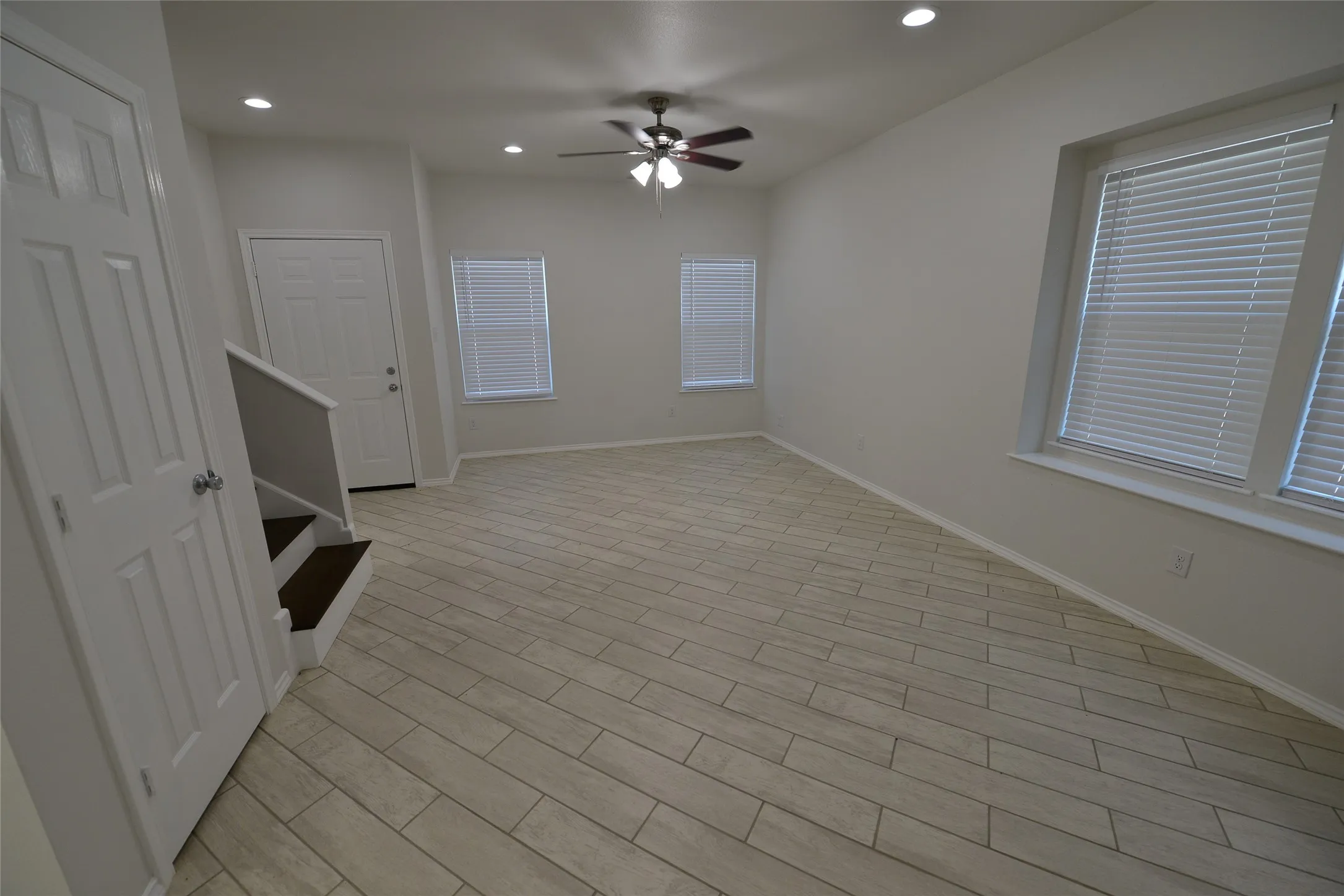 Single Family Residence For Rent in Ellis County , 2385 Murphy Court, Red Oak, Texas 75154, 3 Bedroom, 3 Bathroom, Garage spaces, 1,500 Sqft, built in 2025, mls#21282305, Real Estate Agent in Red Oak, Homes For Rent in Ellis county, Homes For Rent in Red Oak, Realtor in Red Oak Texas, Real Estate Brokerage Independent Realty Texas, Luminita Cordes Realtor