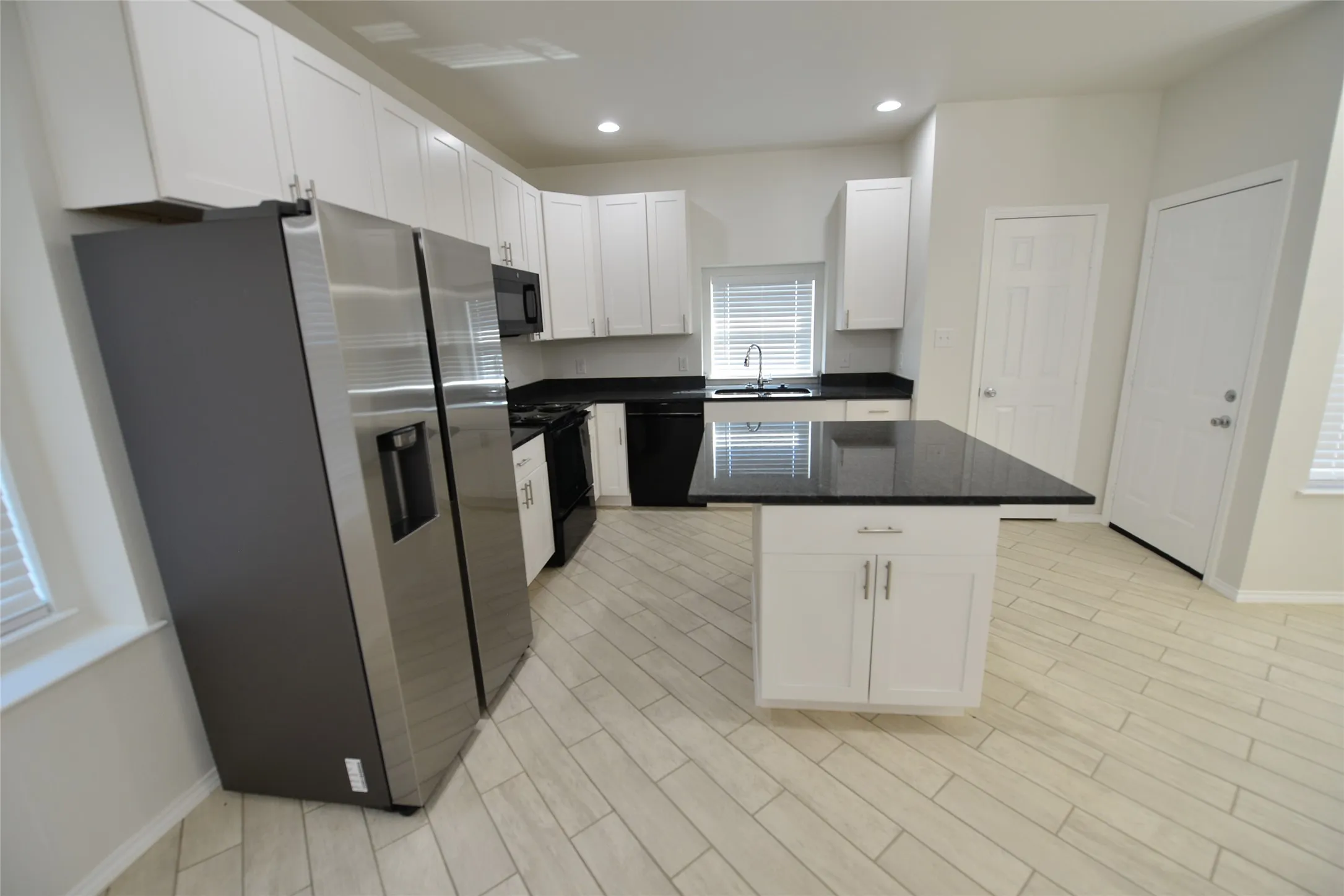 Single Family Residence For Rent in Ellis County , 2385 Murphy Court, Red Oak, Texas 75154, 3 Bedroom, 3 Bathroom, Garage spaces, 1,500 Sqft, built in 2025, mls#21282305, Real Estate Agent in Red Oak, Homes For Rent in Ellis county, Homes For Rent in Red Oak, Realtor in Red Oak Texas, Real Estate Brokerage Independent Realty Texas, Luminita Cordes Realtor