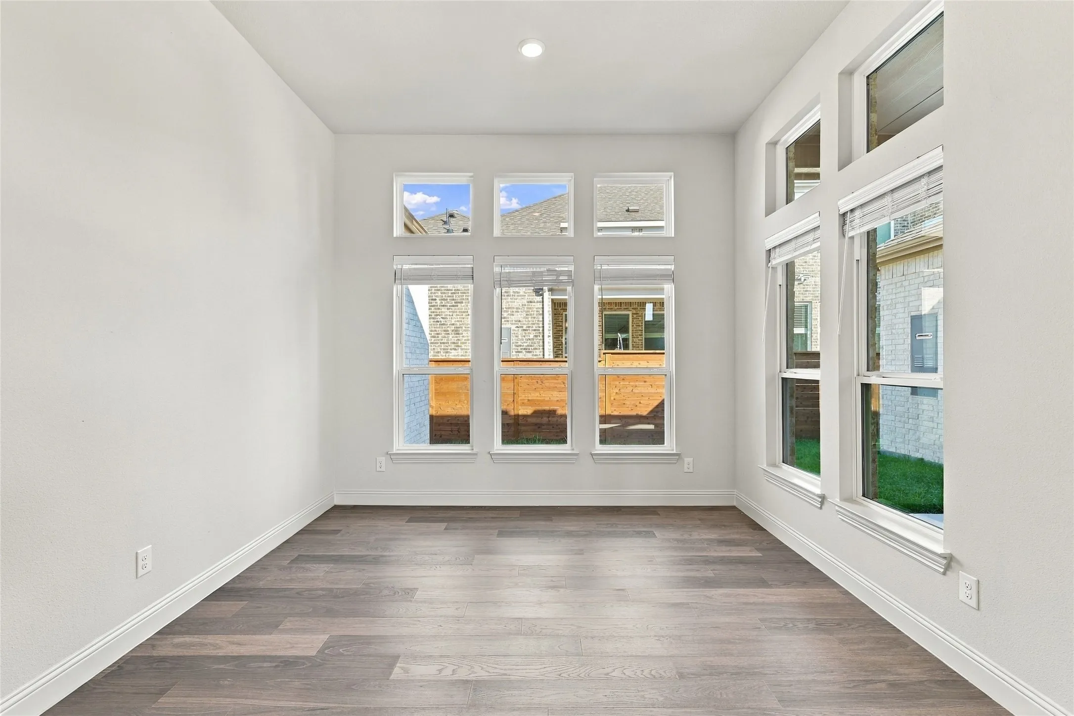 Single Family Residence For Sale in Dallas County , 2029 Jasper Meadow, Mesquite, Texas 75181, 3 Bedroom, 2 Bathroom, 2 Garage spaces, 2,204 Sqft, built in 2026, mls#21277090, Real Estate Agent in Mesquite, Homes For Sale in Dallas county, Homes For Sale in Mesquite, Realtor in Mesquite Texas, Real Estate Brokerage Independent Realty Texas, Luminita Cordes Realtor