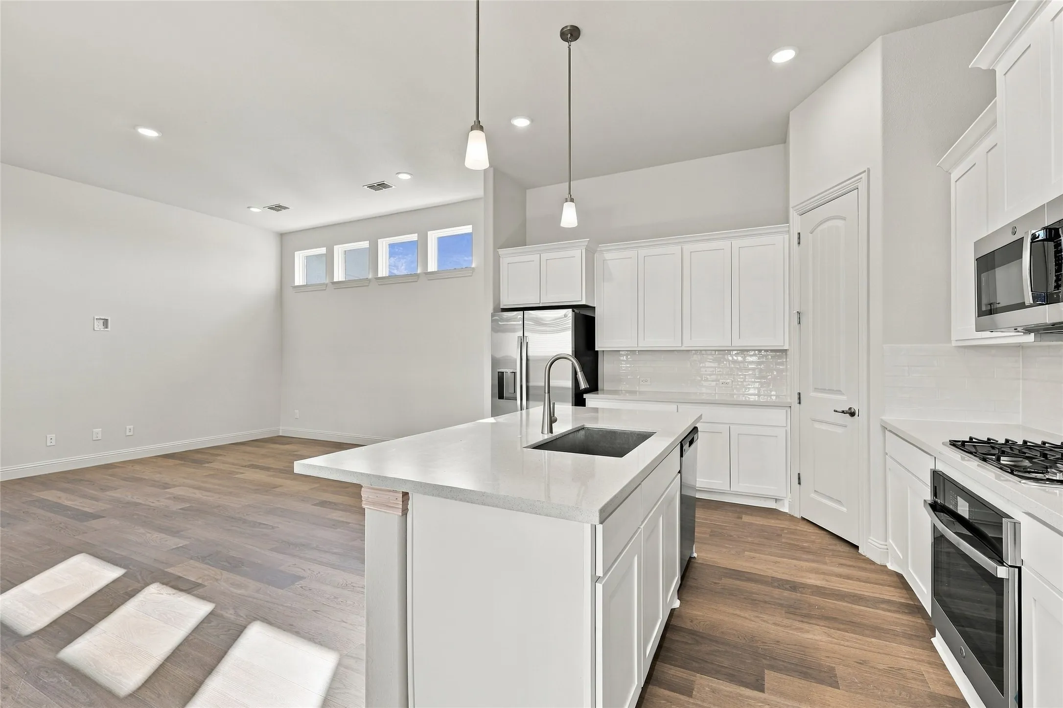 Single Family Residence For Sale in Dallas County , 2029 Jasper Meadow, Mesquite, Texas 75181, 3 Bedroom, 2 Bathroom, 2 Garage spaces, 2,204 Sqft, built in 2026, mls#21277090, Real Estate Agent in Mesquite, Homes For Sale in Dallas county, Homes For Sale in Mesquite, Realtor in Mesquite Texas, Real Estate Brokerage Independent Realty Texas, Luminita Cordes Realtor
