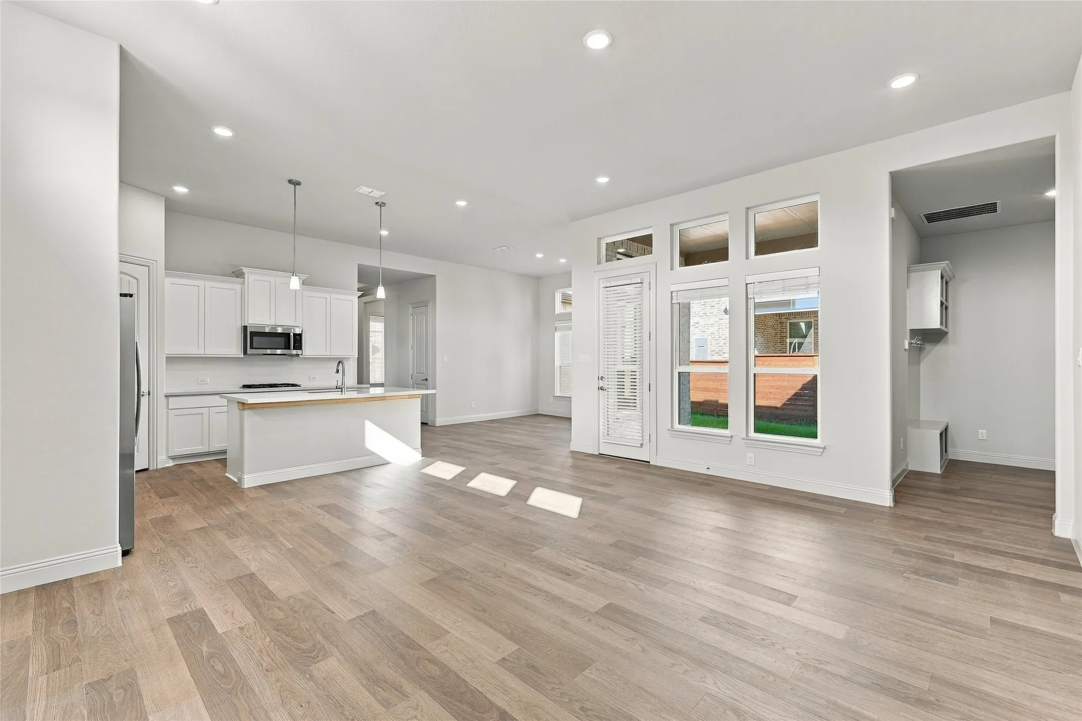 Single Family Residence For Sale in Dallas County , 2029 Jasper Meadow, Mesquite, Texas 75181, 3 Bedroom, 2 Bathroom, 2 Garage spaces, 2,204 Sqft, built in 2026, mls#21277090, Real Estate Agent in Mesquite, Homes For Sale in Dallas county, Homes For Sale in Mesquite, Realtor in Mesquite Texas, Real Estate Brokerage Independent Realty Texas, Luminita Cordes Realtor