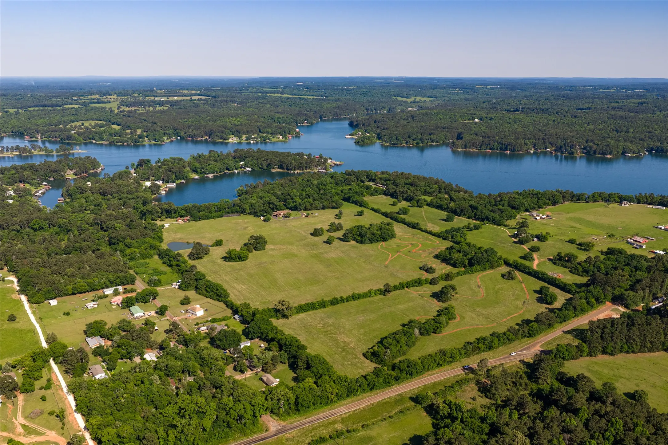 Single Family Residence For Sale in Cherokee County , 1281 County Road 3113, Jacksonville, Texas 75766, 4 Bedroom, 4 Bathroom, 4 Garage spaces, 4,763 Sqft, built in 2006, mls#21281771, Real Estate Agent in Jacksonville, Homes For Sale in Cherokee county, Homes For Sale in Jacksonville, Realtor in Jacksonville Texas, Real Estate Brokerage Independent Realty Texas, Luminita Cordes Realtor