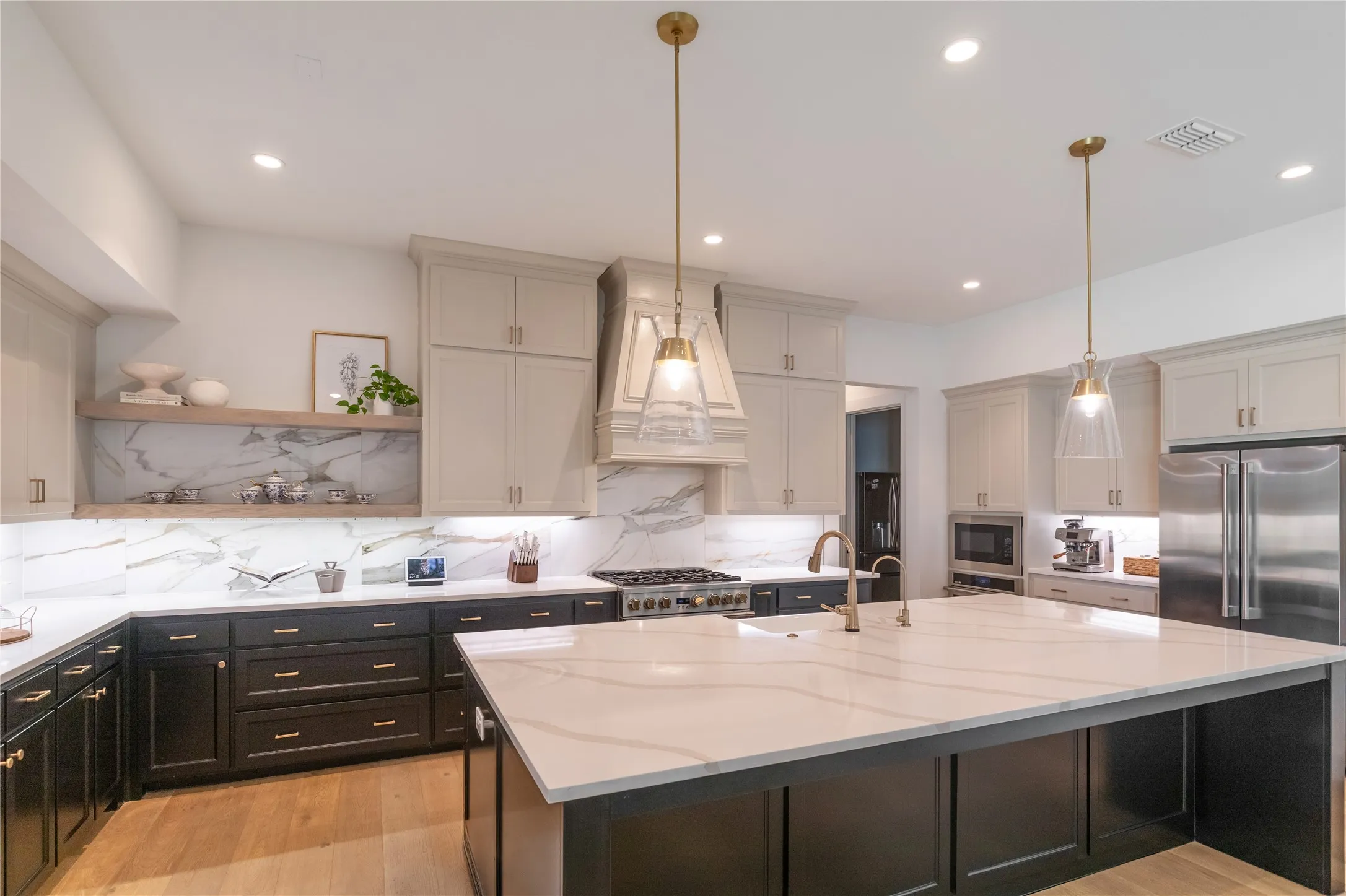 Single Family Residence For Sale in Tarrant County , 2043 Sicily Lane, Haslet, Texas 76052, 5 Bedroom, 6 Bathroom, 3 Garage spaces, 4,497 Sqft, built in 2022, mls#21279404, Real Estate Agent in Haslet, Homes For Sale in Tarrant county, Homes For Sale in Haslet, Realtor in Haslet Texas, Real Estate Brokerage Independent Realty Texas, Luminita Cordes Realtor
