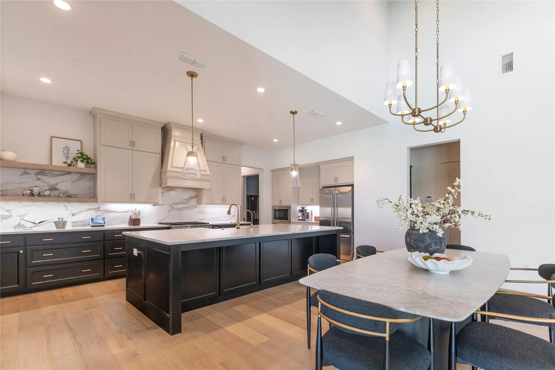 Single Family Residence For Sale in Tarrant County , 2043 Sicily Lane, Haslet, Texas 76052, 5 Bedroom, 6 Bathroom, 3 Garage spaces, 4,497 Sqft, built in 2022, mls#21279404, Real Estate Agent in Haslet, Homes For Sale in Tarrant county, Homes For Sale in Haslet, Realtor in Haslet Texas, Real Estate Brokerage Independent Realty Texas, Luminita Cordes Realtor
