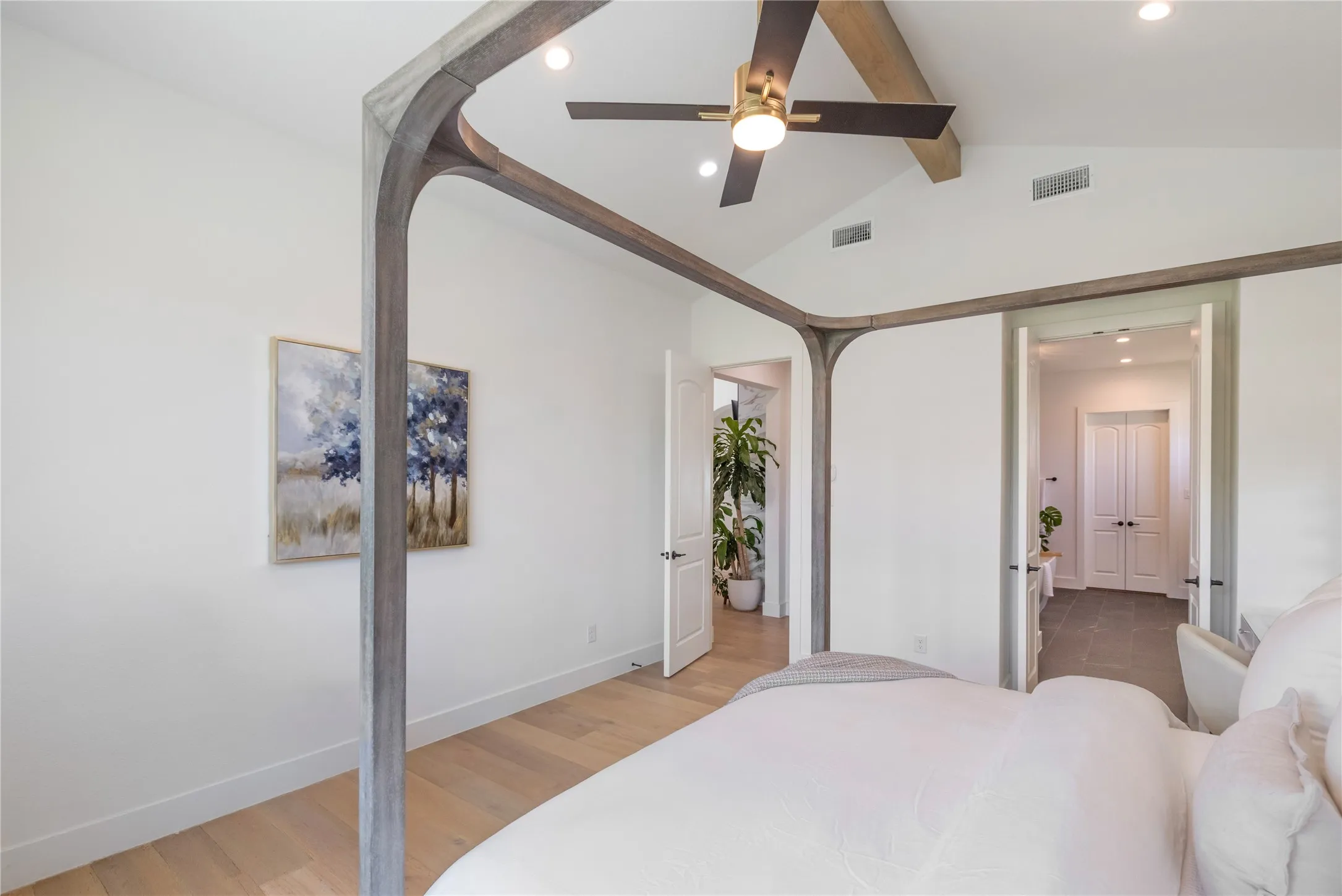 Single Family Residence For Sale in Tarrant County , 2043 Sicily Lane, Haslet, Texas 76052, 5 Bedroom, 6 Bathroom, 3 Garage spaces, 4,497 Sqft, built in 2022, mls#21279404, Real Estate Agent in Haslet, Homes For Sale in Tarrant county, Homes For Sale in Haslet, Realtor in Haslet Texas, Real Estate Brokerage Independent Realty Texas, Luminita Cordes Realtor