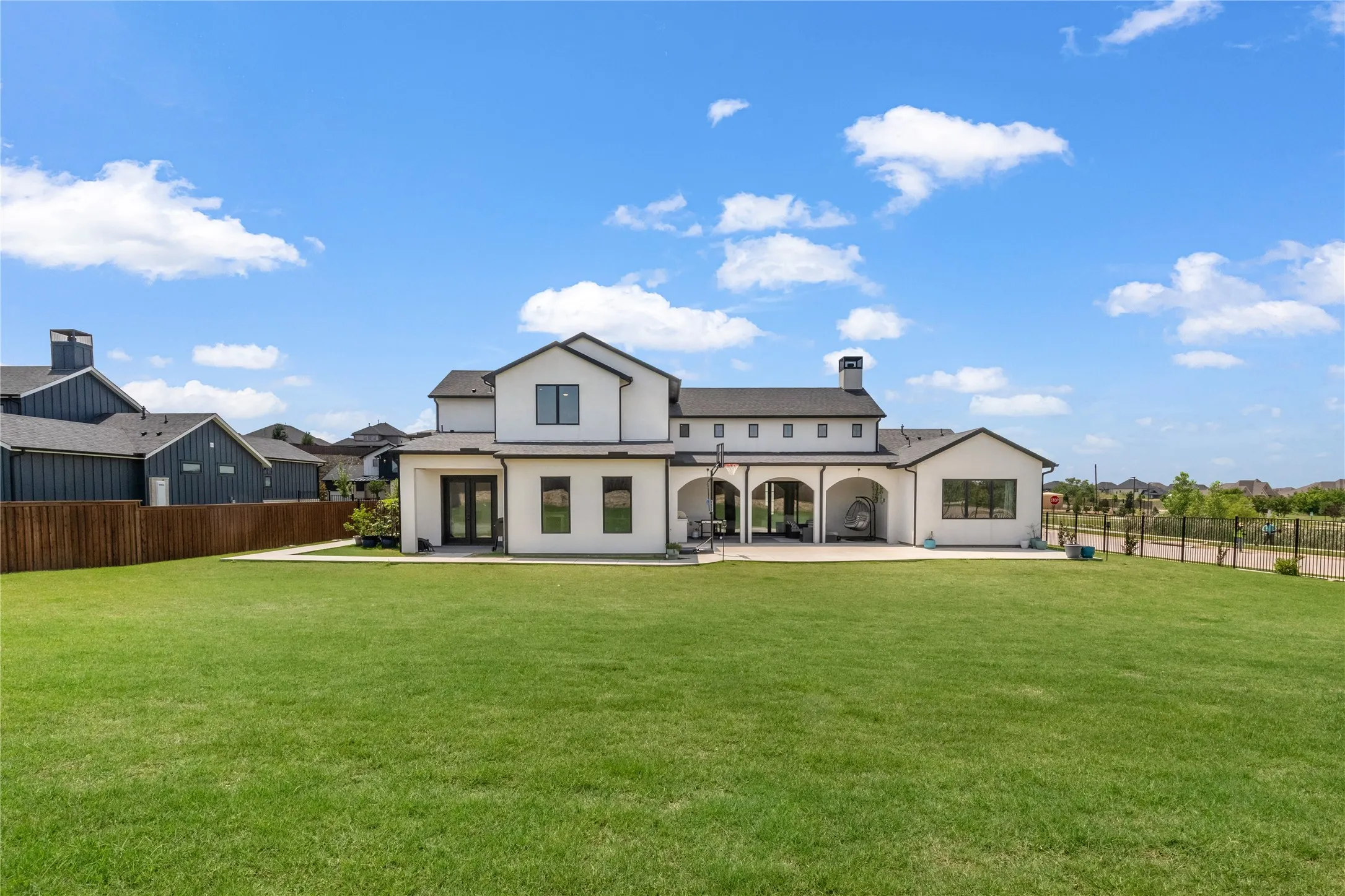 Single Family Residence For Sale in Tarrant County , 2043 Sicily Lane, Haslet, Texas 76052, 5 Bedroom, 6 Bathroom, 3 Garage spaces, 4,497 Sqft, built in 2022, mls#21279404, Real Estate Agent in Haslet, Homes For Sale in Tarrant county, Homes For Sale in Haslet, Realtor in Haslet Texas, Real Estate Brokerage Independent Realty Texas, Luminita Cordes Realtor