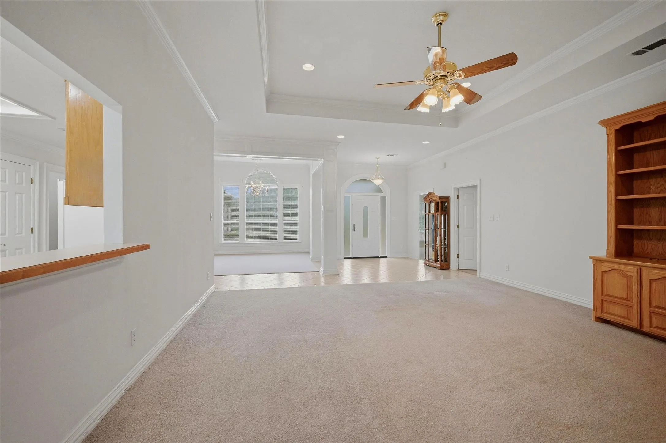 Single Family Residence For Sale in Grayson County , 1005 Catalina Drive, Bells, Texas 75414, 3 Bedroom, 2 Bathroom, 2 Garage spaces, 2,119 Sqft, built in 1999, mls#21282349, Real Estate Agent in Bells, Homes For Sale in Grayson county, Homes For Sale in Bells, Realtor in Bells Texas, Real Estate Brokerage Independent Realty Texas, Luminita Cordes Realtor