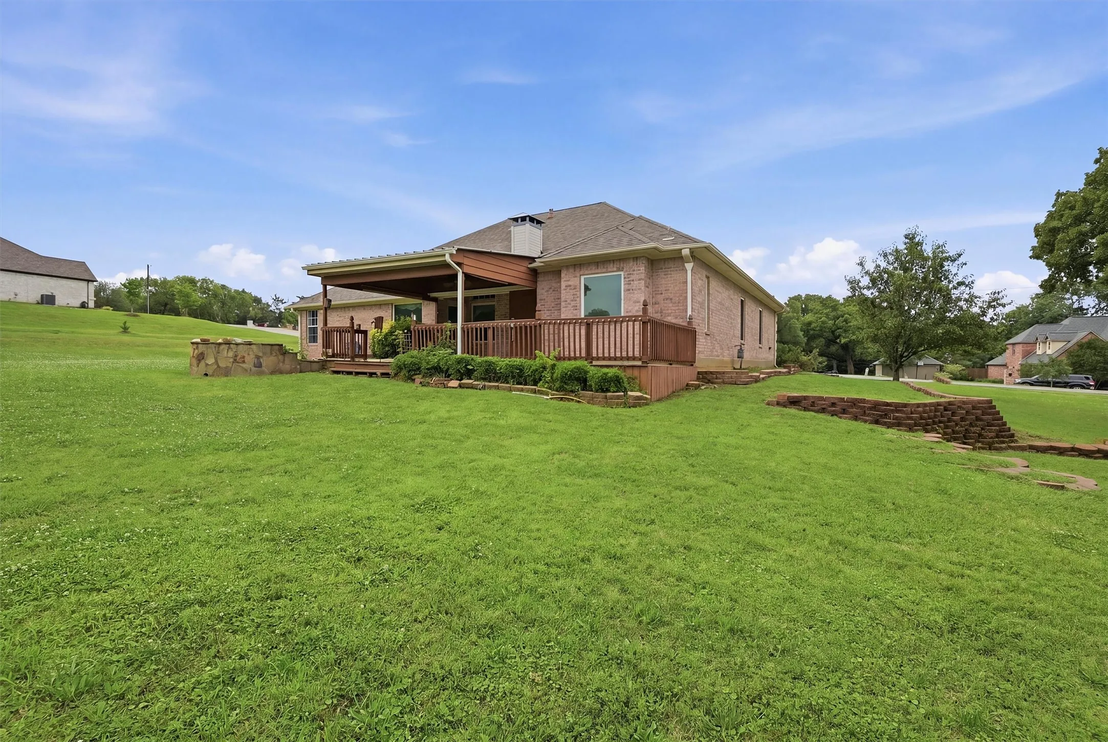Single Family Residence For Sale in Grayson County , 1005 Catalina Drive, Bells, Texas 75414, 3 Bedroom, 2 Bathroom, 2 Garage spaces, 2,119 Sqft, built in 1999, mls#21282349, Real Estate Agent in Bells, Homes For Sale in Grayson county, Homes For Sale in Bells, Realtor in Bells Texas, Real Estate Brokerage Independent Realty Texas, Luminita Cordes Realtor
