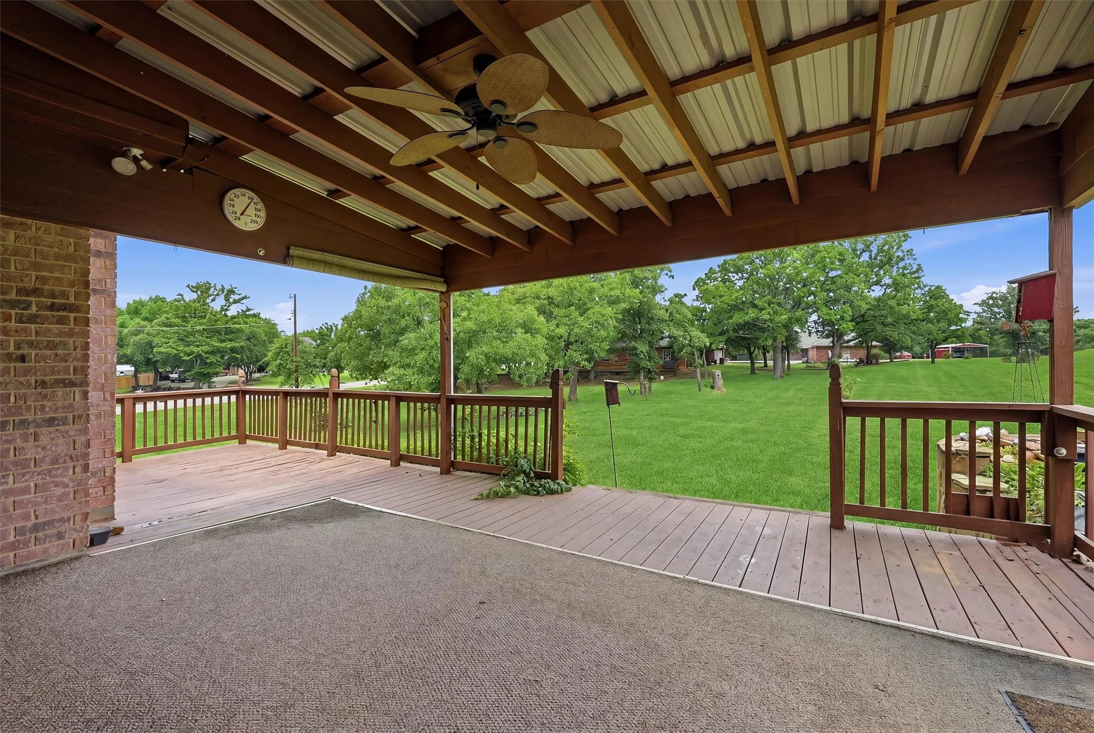 Single Family Residence For Sale in Grayson County , 1005 Catalina Drive, Bells, Texas 75414, 3 Bedroom, 2 Bathroom, 2 Garage spaces, 2,119 Sqft, built in 1999, mls#21282349, Real Estate Agent in Bells, Homes For Sale in Grayson county, Homes For Sale in Bells, Realtor in Bells Texas, Real Estate Brokerage Independent Realty Texas, Luminita Cordes Realtor