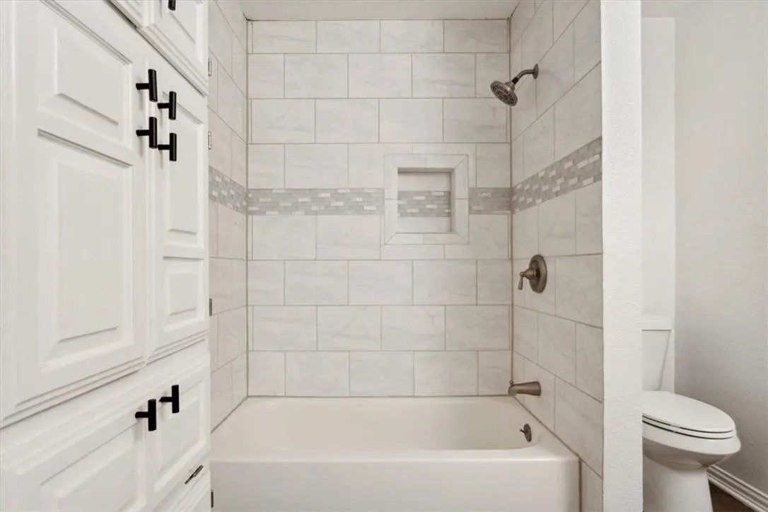Condominium For Sale in Mc Lennan County , 2306 Melissa Drive, Waco, Texas 76708, 2 Bedroom, 1 Bathroom, Garage spaces, 1,239 Sqft, built in 1982, mls#21278986, Real Estate Agent in Waco, Homes For Sale in Mc Lennan county, Homes For Sale in Waco, Realtor in Waco Texas, Real Estate Brokerage Independent Realty Texas, Luminita Cordes Realtor