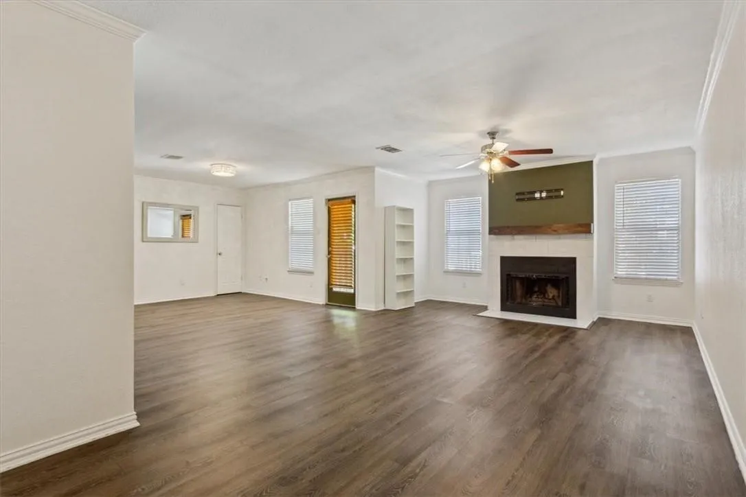 Condominium For Sale in Mc Lennan County , 2306 Melissa Drive, Waco, Texas 76708, 2 Bedroom, 1 Bathroom, Garage spaces, 1,239 Sqft, built in 1982, mls#21278986, Real Estate Agent in Waco, Homes For Sale in Mc Lennan county, Homes For Sale in Waco, Realtor in Waco Texas, Real Estate Brokerage Independent Realty Texas, Luminita Cordes Realtor