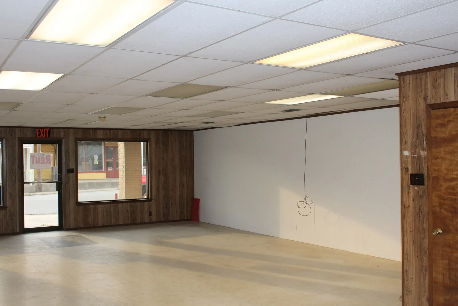 Retail For Sale in Wood County , 216 N Franklin Street, Winnsboro, Texas 75494, 0, 0, Garage spaces, 0 Sqft, built in 0, Price $125,000, mls#21282372, Real Estate Agent in Winnsboro, Homes For Sale in Wood county, Homes For Sale in Winnsboro, Realtor in Winnsboro Texas, Real Estate Brokerage Independent Realty Texas, Luminita Cordes Realtor