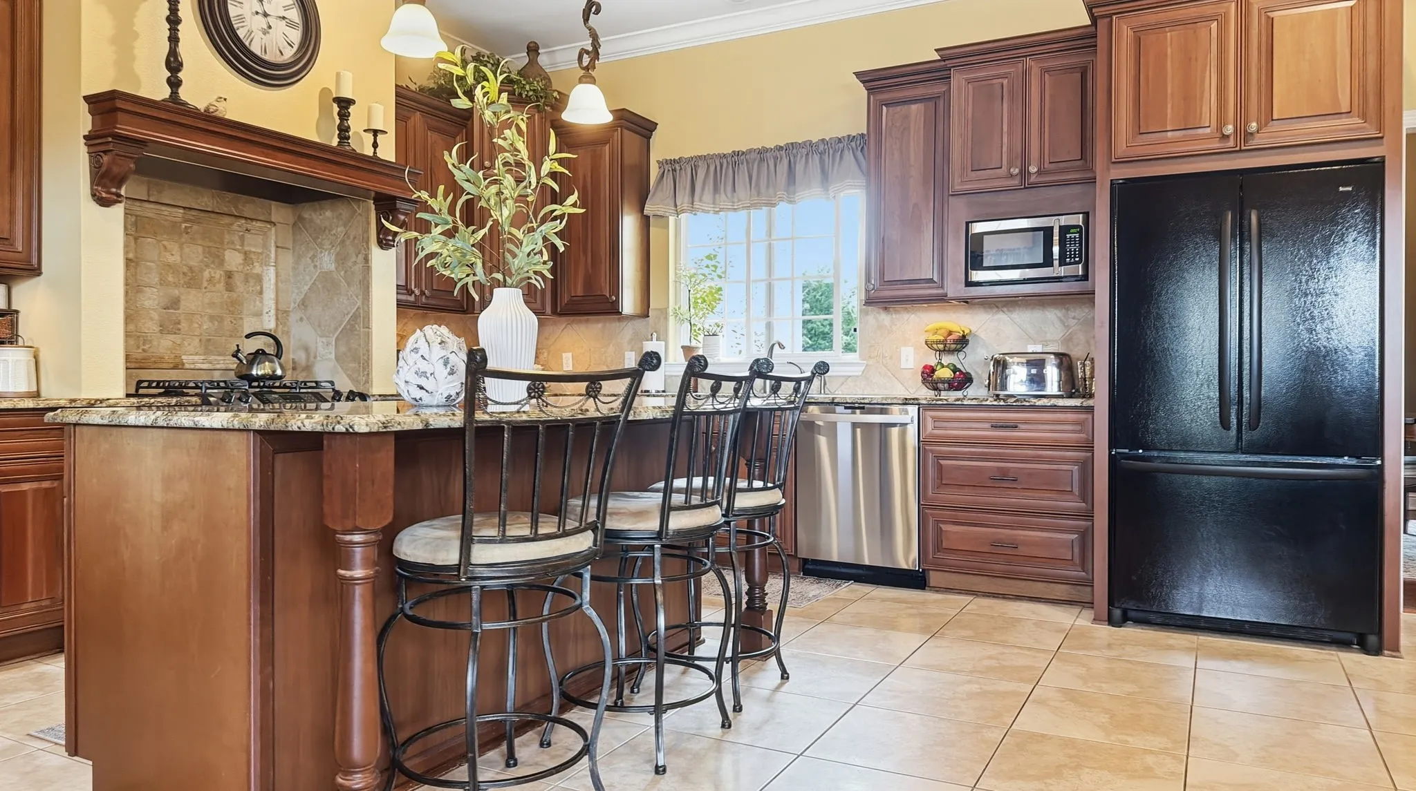 Single Family Residence For Sale in Mills County , 36 Quail Ridge Drive, Goldthwaite, Texas 76844, 5 Bedroom, 5 Bathroom, 2 Garage spaces, 4,734 Sqft, built in 2005, Price $1,099,000, mls#21281682, Real Estate Agent in Goldthwaite, Homes For Sale in Mills county, Homes For Sale in Goldthwaite, Realtor in Goldthwaite Texas, Real Estate Brokerage Independent Realty Texas, Luminita Cordes Realtor