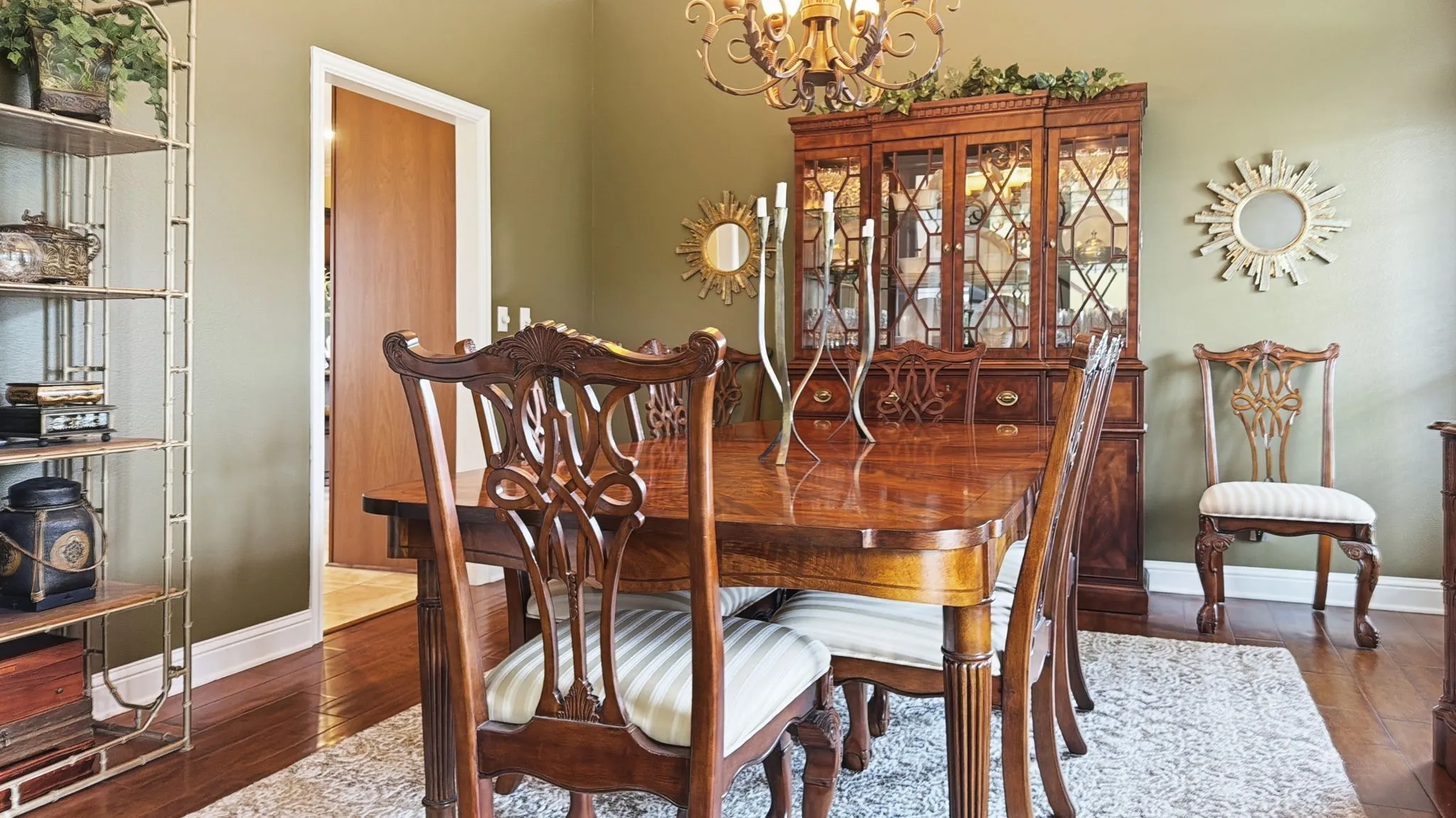 Single Family Residence For Sale in Mills County , 36 Quail Ridge Drive, Goldthwaite, Texas 76844, 5 Bedroom, 5 Bathroom, 2 Garage spaces, 4,734 Sqft, built in 2005, Price $1,099,000, mls#21281682, Real Estate Agent in Goldthwaite, Homes For Sale in Mills county, Homes For Sale in Goldthwaite, Realtor in Goldthwaite Texas, Real Estate Brokerage Independent Realty Texas, Luminita Cordes Realtor