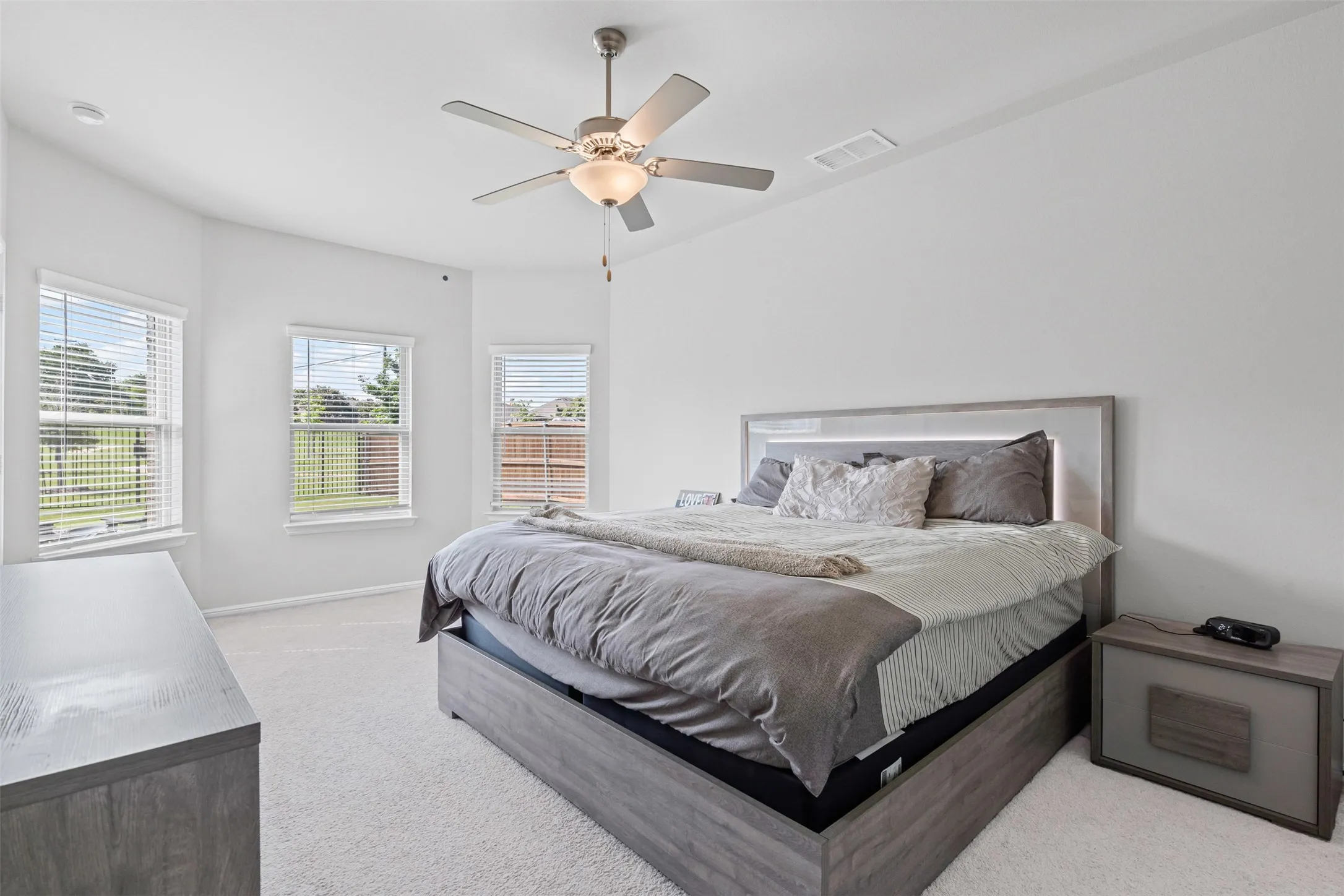 Single Family Residence For Rent in Johnson County , 1206 Fox Chase Drive, Mansfield, Texas 76063, 4 Bedroom, 3 Bathroom, 2 Garage spaces, 2,769 Sqft, built in 2022, mls#21282378, Real Estate Agent in Mansfield, Homes For Rent in Johnson county, Homes For Rent in Mansfield, Realtor in Mansfield Texas, Real Estate Brokerage Independent Realty Texas, Luminita Cordes Realtor