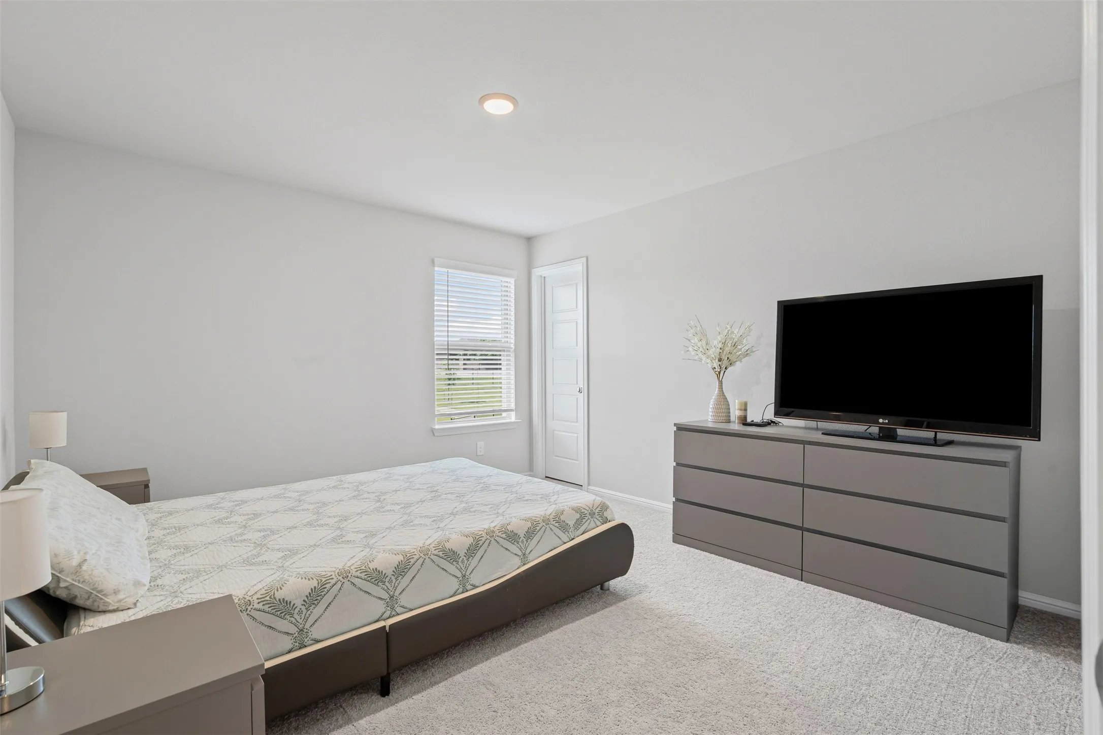 Single Family Residence For Rent in Johnson County , 1206 Fox Chase Drive, Mansfield, Texas 76063, 4 Bedroom, 3 Bathroom, 2 Garage spaces, 2,769 Sqft, built in 2022, mls#21282378, Real Estate Agent in Mansfield, Homes For Rent in Johnson county, Homes For Rent in Mansfield, Realtor in Mansfield Texas, Real Estate Brokerage Independent Realty Texas, Luminita Cordes Realtor