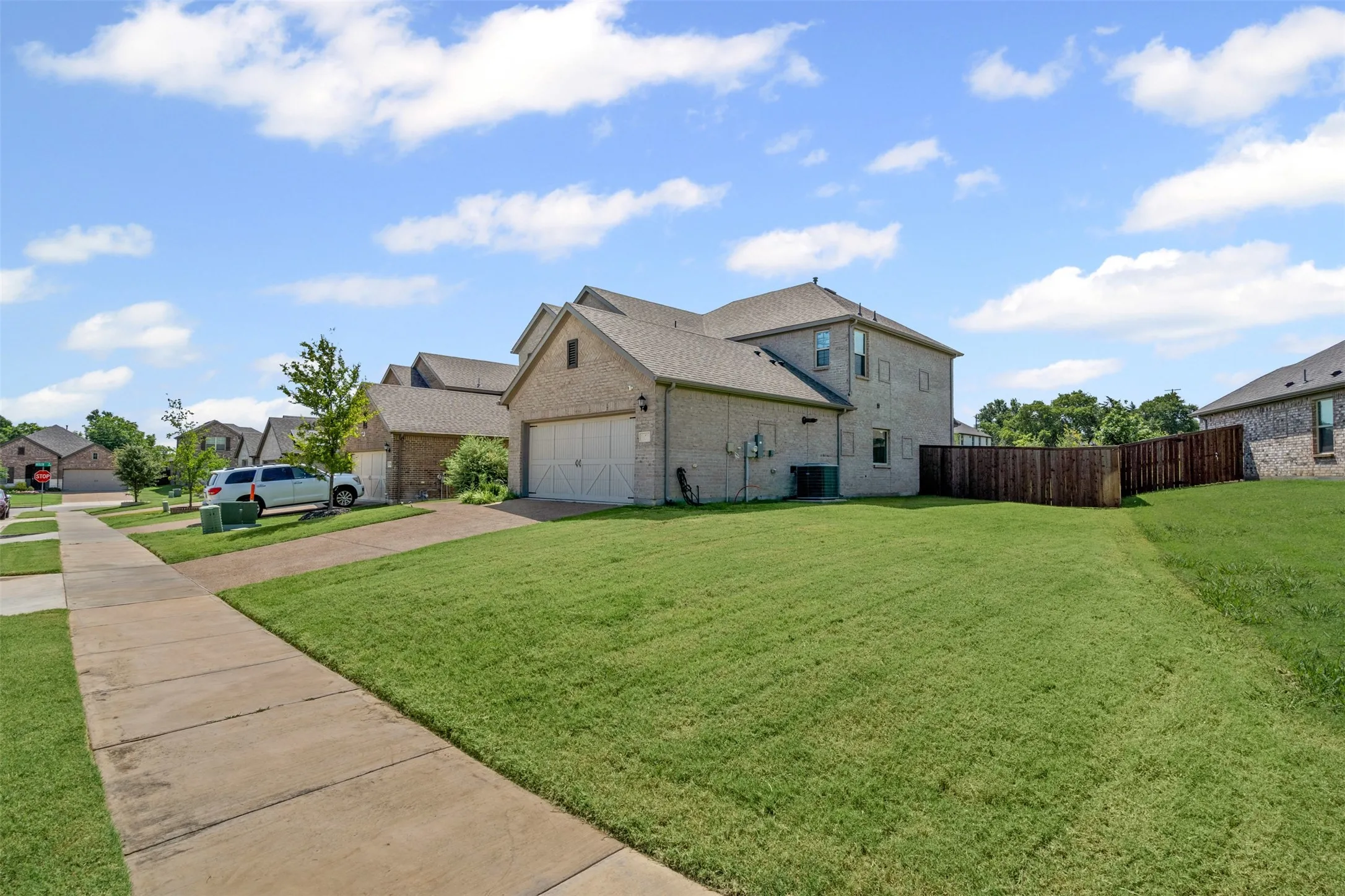 Single Family Residence For Rent in Johnson County , 1206 Fox Chase Drive, Mansfield, Texas 76063, 4 Bedroom, 3 Bathroom, 2 Garage spaces, 2,769 Sqft, built in 2022, mls#21282378, Real Estate Agent in Mansfield, Homes For Rent in Johnson county, Homes For Rent in Mansfield, Realtor in Mansfield Texas, Real Estate Brokerage Independent Realty Texas, Luminita Cordes Realtor