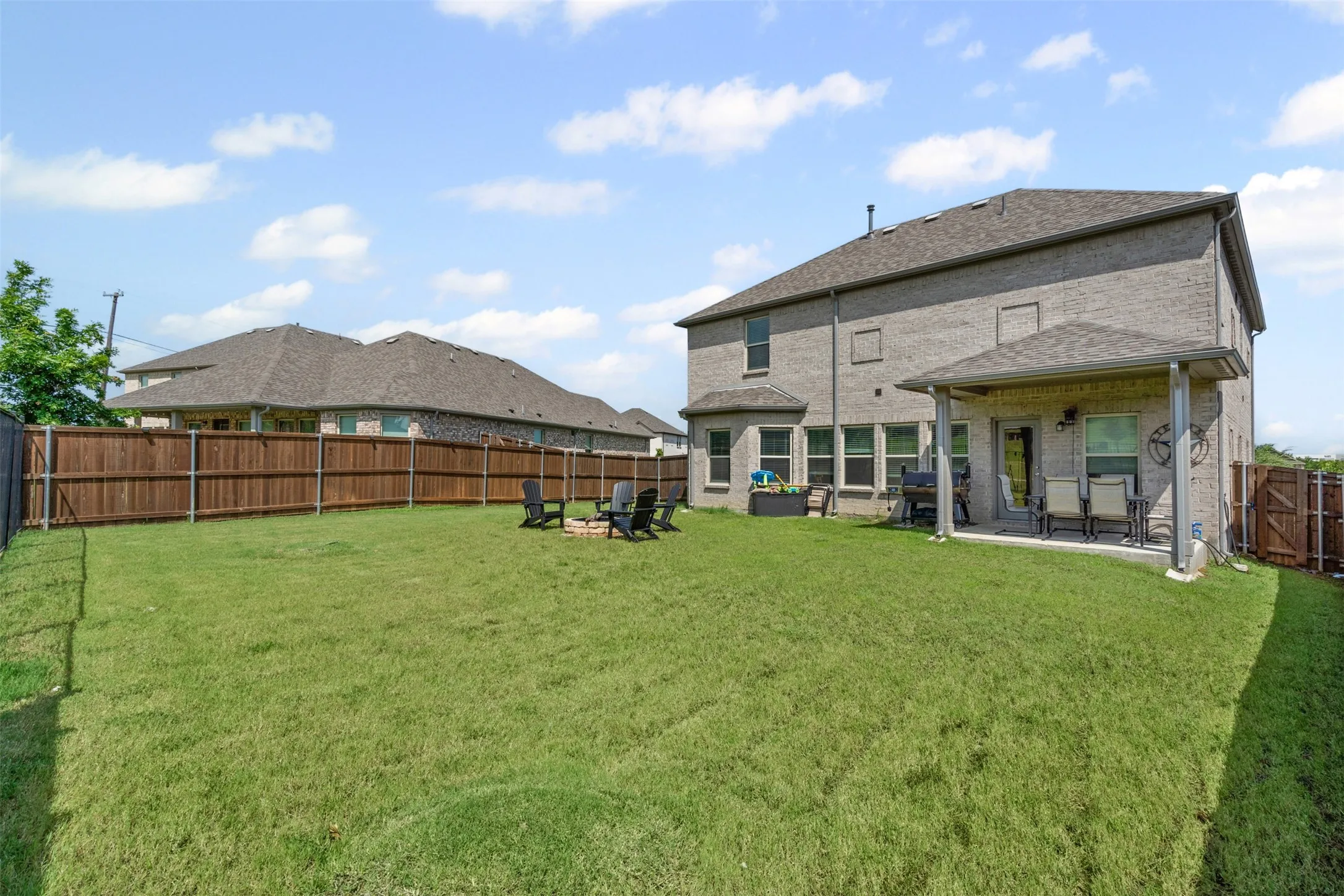 Single Family Residence For Rent in Johnson County , 1206 Fox Chase Drive, Mansfield, Texas 76063, 4 Bedroom, 3 Bathroom, 2 Garage spaces, 2,769 Sqft, built in 2022, mls#21282378, Real Estate Agent in Mansfield, Homes For Rent in Johnson county, Homes For Rent in Mansfield, Realtor in Mansfield Texas, Real Estate Brokerage Independent Realty Texas, Luminita Cordes Realtor