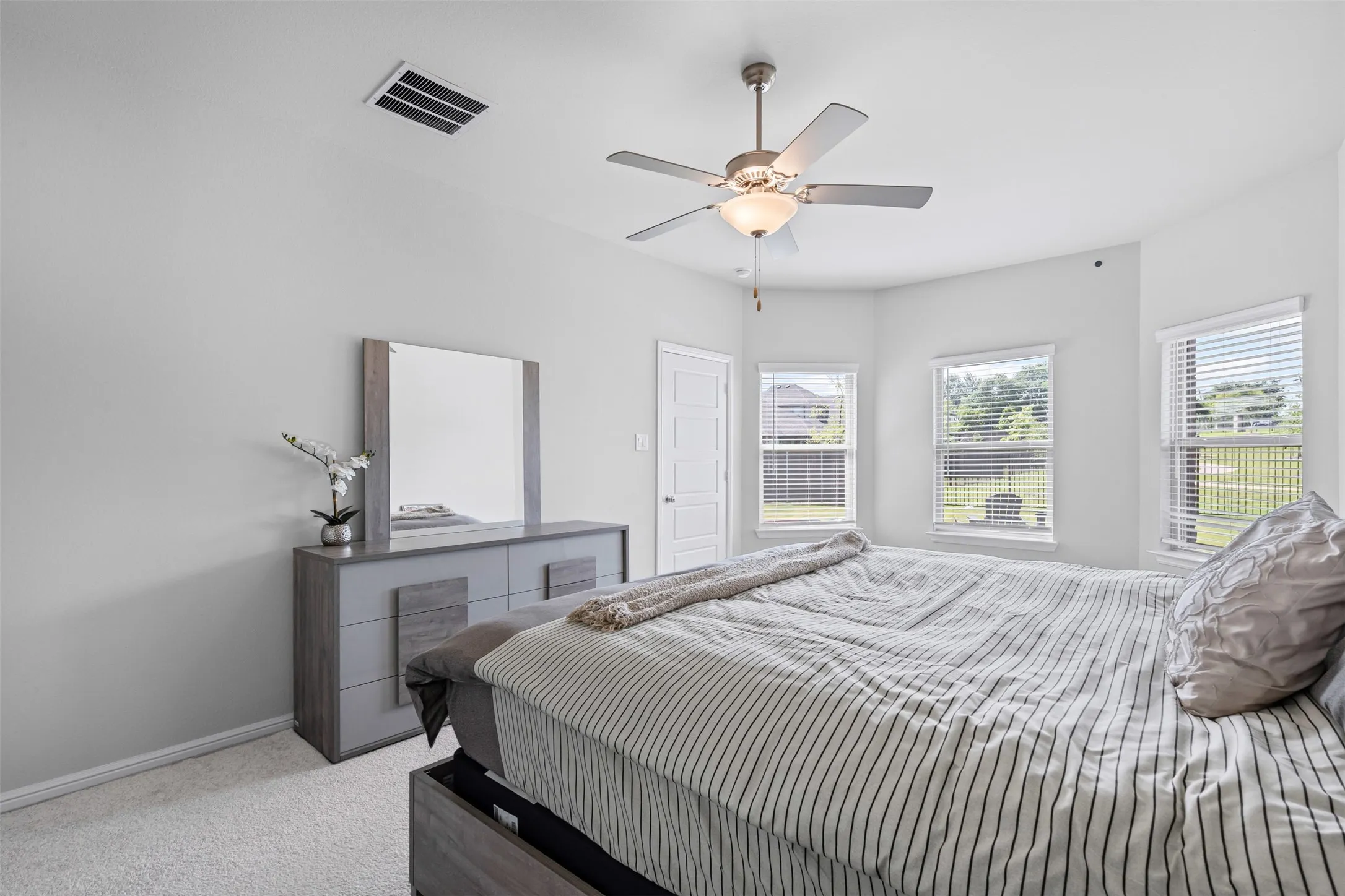 Single Family Residence For Rent in Johnson County , 1206 Fox Chase Drive, Mansfield, Texas 76063, 4 Bedroom, 3 Bathroom, 2 Garage spaces, 2,769 Sqft, built in 2022, mls#21282378, Real Estate Agent in Mansfield, Homes For Rent in Johnson county, Homes For Rent in Mansfield, Realtor in Mansfield Texas, Real Estate Brokerage Independent Realty Texas, Luminita Cordes Realtor