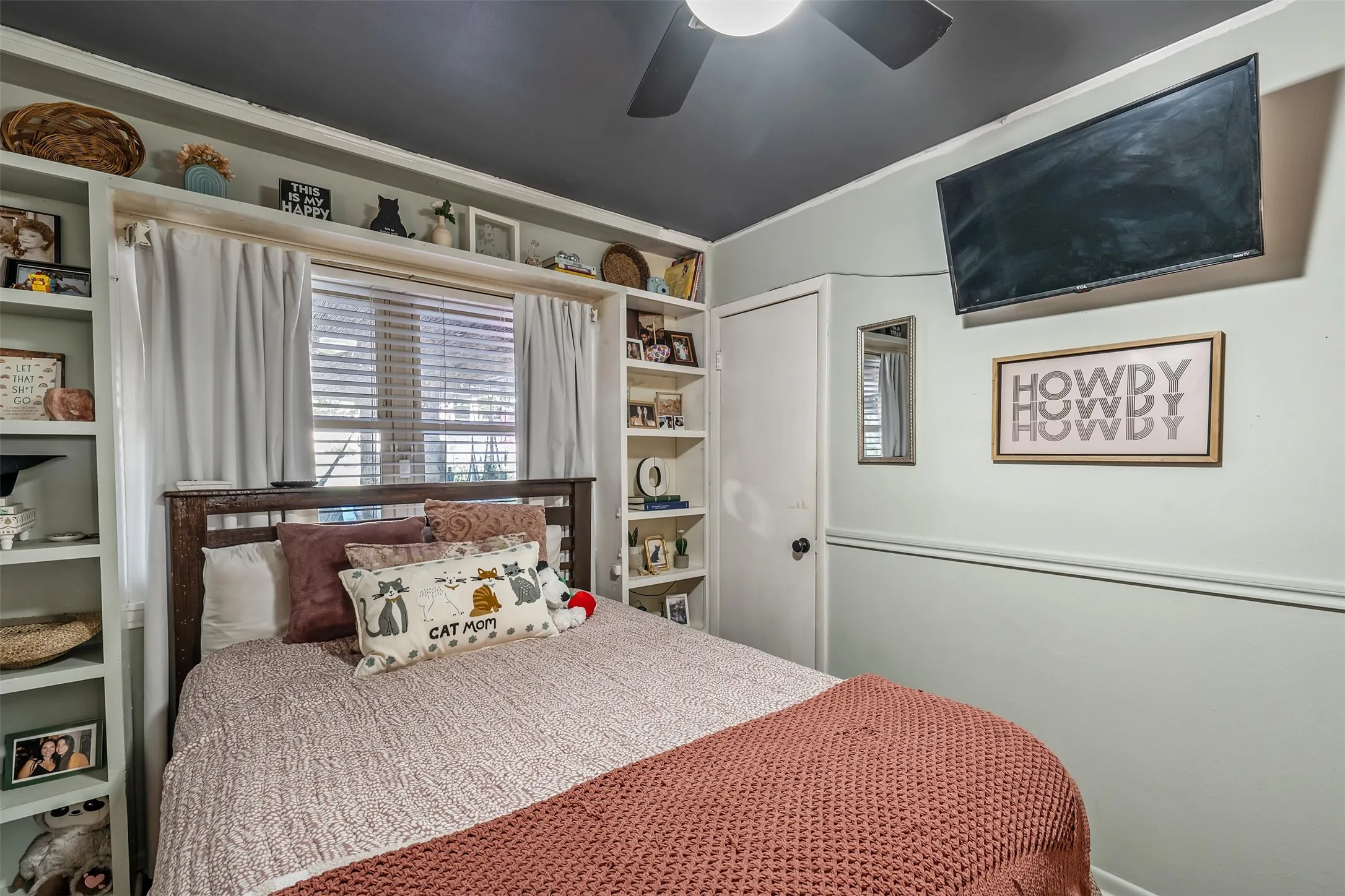 Single Family Residence For Sale in Smith County , 3020 Meadowlark, Tyler, Texas 75701, 3 Bedroom, 2 Bathroom, 1 Garage spaces, 1,919 Sqft, built in 1959, mls#21282377, Real Estate Agent in Tyler, Homes For Sale in Smith county, Homes For Sale in Tyler, Realtor in Tyler Texas, Real Estate Brokerage Independent Realty Texas, Luminita Cordes Realtor
