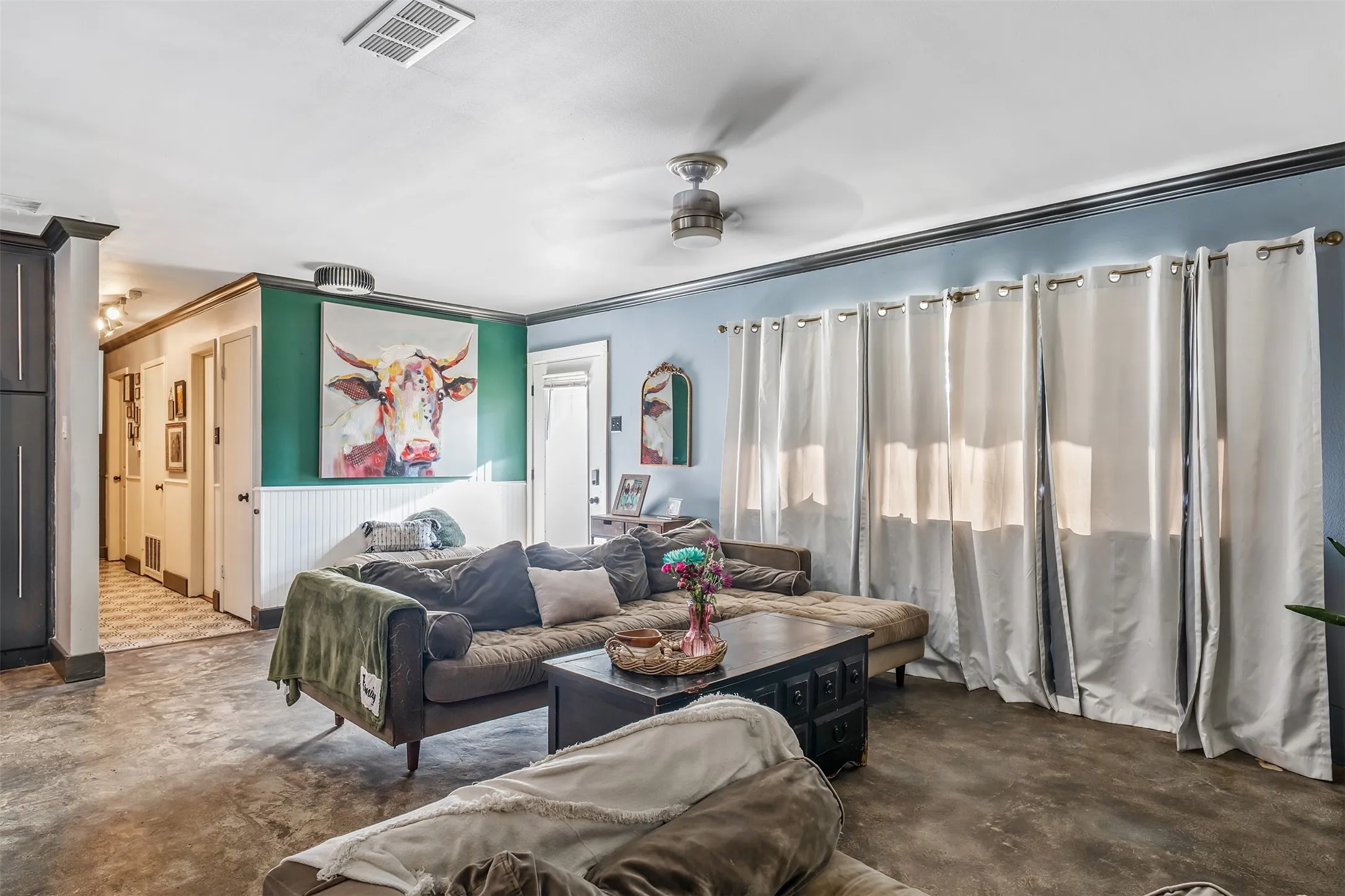 Single Family Residence For Sale in Smith County , 3020 Meadowlark, Tyler, Texas 75701, 3 Bedroom, 2 Bathroom, 1 Garage spaces, 1,919 Sqft, built in 1959, mls#21282377, Real Estate Agent in Tyler, Homes For Sale in Smith county, Homes For Sale in Tyler, Realtor in Tyler Texas, Real Estate Brokerage Independent Realty Texas, Luminita Cordes Realtor