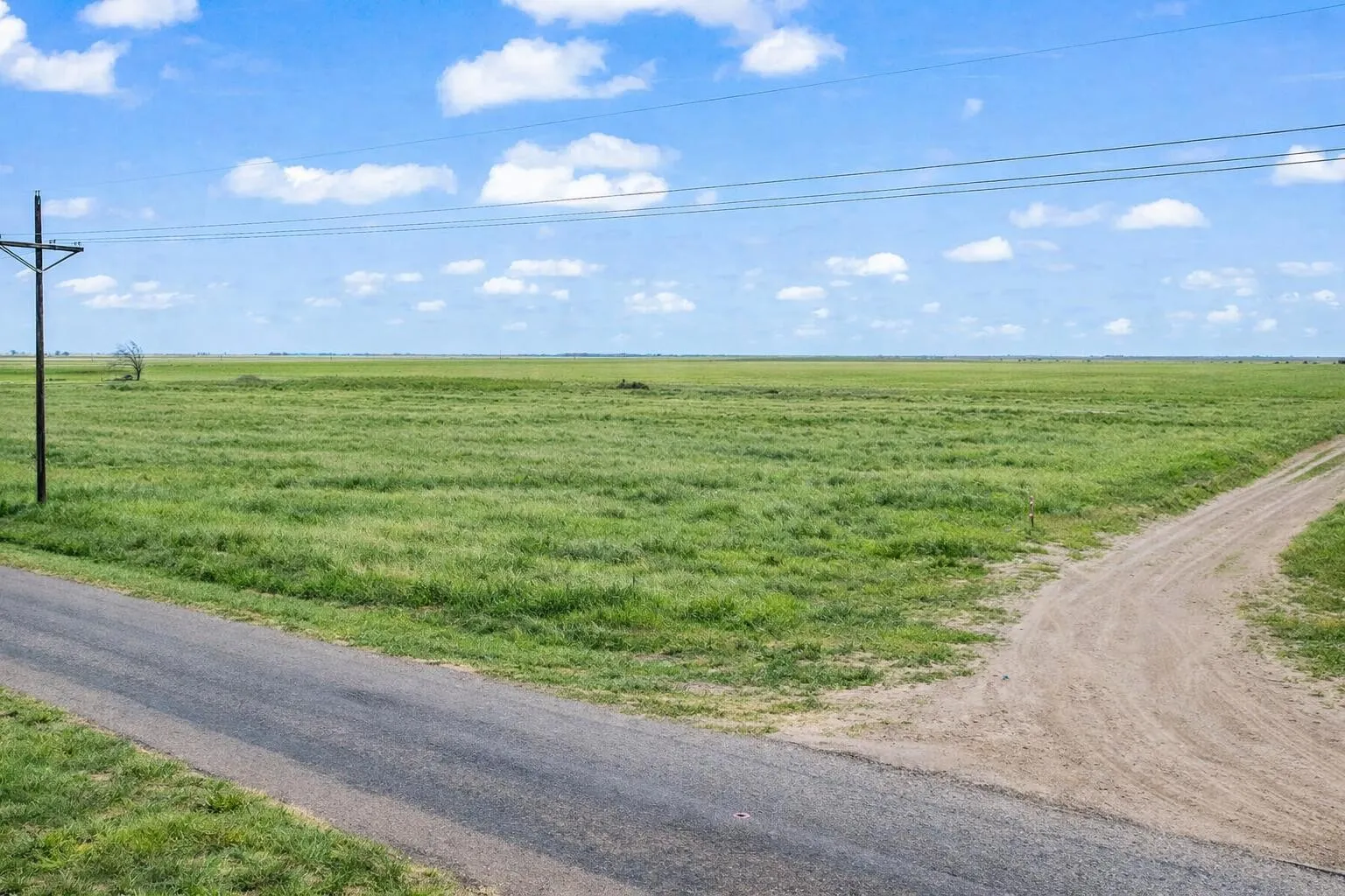 Unimproved Land For Sale in Lubbock County , 11004 E County Road 5300, Idalou, Texas 79343, 0, 0, Garage spaces, 0 Sqft, built in 0, Price $49,900, mls#21282360, Real Estate Agent in Idalou, Homes For Sale in Lubbock county, Homes For Sale in Idalou, Realtor in Idalou Texas, Real Estate Brokerage Independent Realty Texas, Luminita Cordes Realtor
