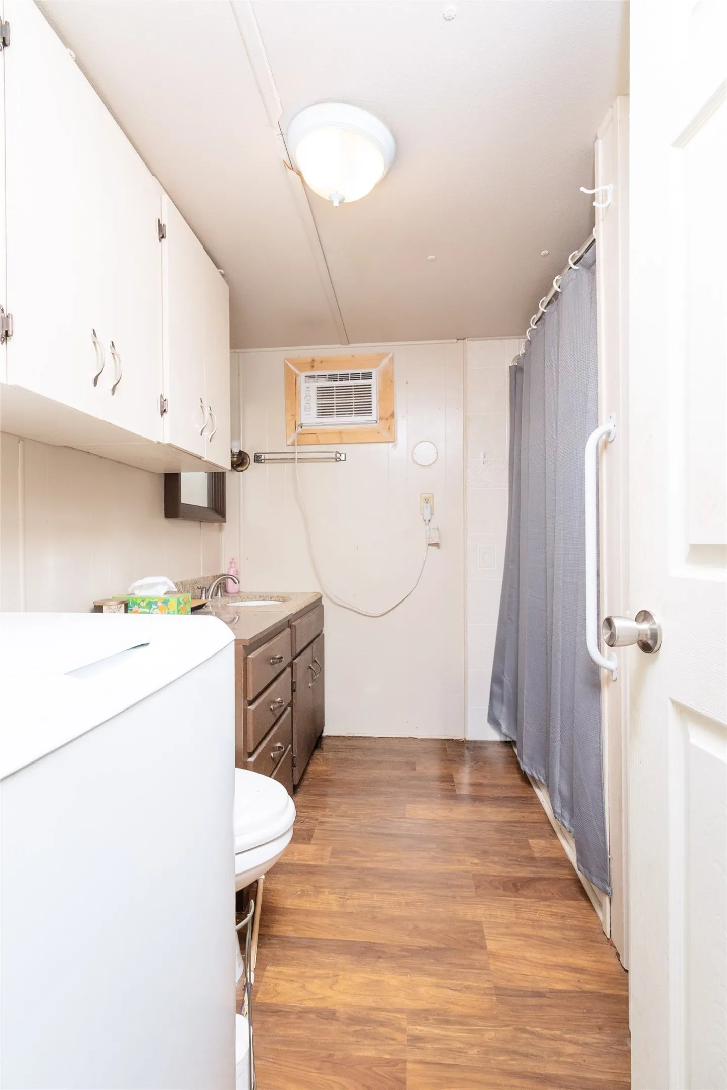 Mobile Home For Sale in Mc Culloch County , 2702 Fife Street, Brady, Texas 76825, 2 Bedrooms, 2 Bathrooms, Garage spaces, 672 Sqft, built in 1980, Price $110,000, mls#21282432, Real Estate Agent in Brady, Homes For Sale in Mc Culloch county, Homes For Sale in Brady, Realtor in Brady Texas, Real Estate Brokerage Independent Realty Texas, Luminita Cordes Realtor