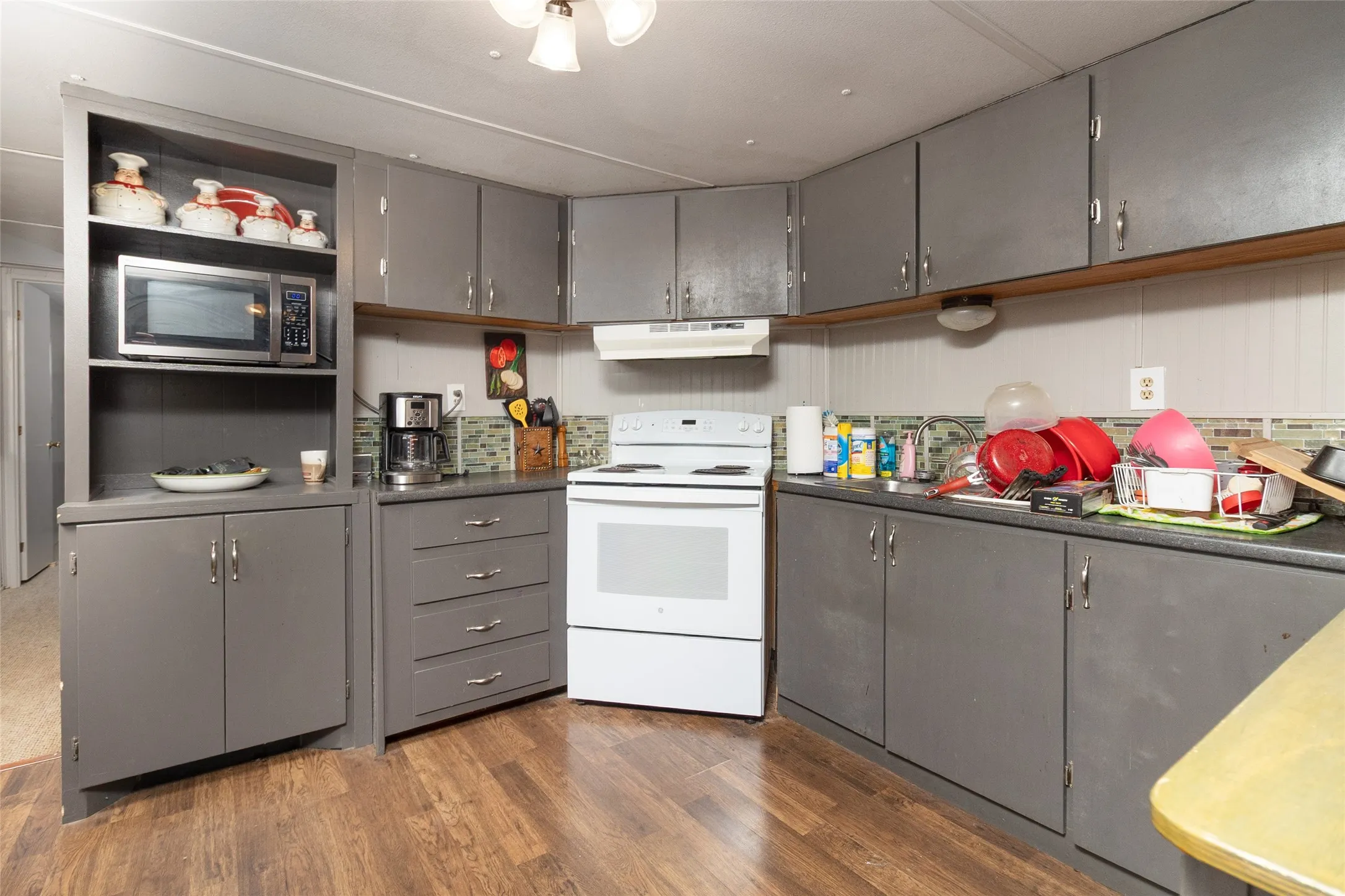 Mobile Home For Sale in Mc Culloch County , 2702 Fife Street, Brady, Texas 76825, 2 Bedrooms, 2 Bathrooms, Garage spaces, 672 Sqft, built in 1980, Price $110,000, mls#21282432, Real Estate Agent in Brady, Homes For Sale in Mc Culloch county, Homes For Sale in Brady, Realtor in Brady Texas, Real Estate Brokerage Independent Realty Texas, Luminita Cordes Realtor