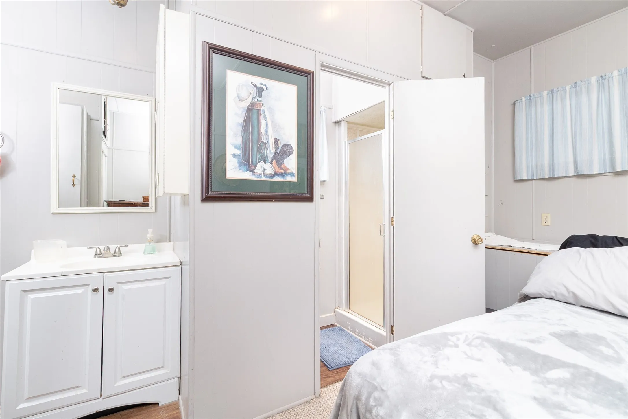 Mobile Home For Sale in Mc Culloch County , 2702 Fife Street, Brady, Texas 76825, 2 Bedrooms, 2 Bathrooms, Garage spaces, 672 Sqft, built in 1980, Price $110,000, mls#21282432, Real Estate Agent in Brady, Homes For Sale in Mc Culloch county, Homes For Sale in Brady, Realtor in Brady Texas, Real Estate Brokerage Independent Realty Texas, Luminita Cordes Realtor