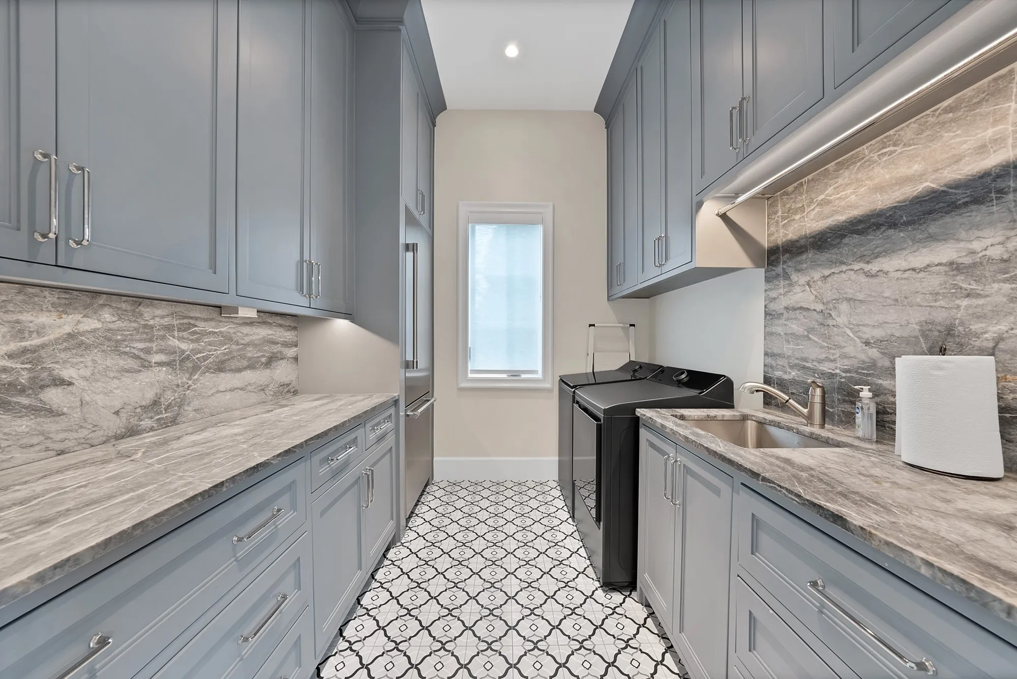 Single Family Residence For Sale in Denton County , 1752 Courtland Drive, Frisco, Texas 75034, 5 Bedroom, 7 Bathroom, 4 Garage spaces, 5,492 Sqft, built in 2017, mls#21279062, Real Estate Agent in Frisco, Homes For Sale in Denton county, Homes For Sale in Frisco, Realtor in Frisco Texas, Real Estate Brokerage Independent Realty Texas, Luminita Cordes Realtor