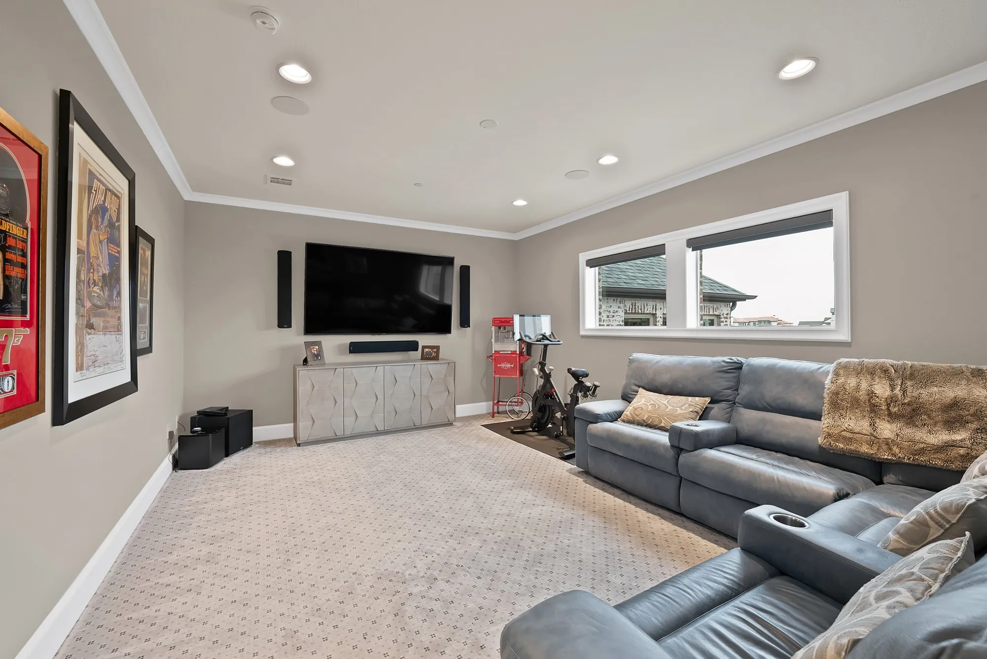 Single Family Residence For Sale in Denton County , 1752 Courtland Drive, Frisco, Texas 75034, 5 Bedroom, 7 Bathroom, 4 Garage spaces, 5,492 Sqft, built in 2017, mls#21279062, Real Estate Agent in Frisco, Homes For Sale in Denton county, Homes For Sale in Frisco, Realtor in Frisco Texas, Real Estate Brokerage Independent Realty Texas, Luminita Cordes Realtor