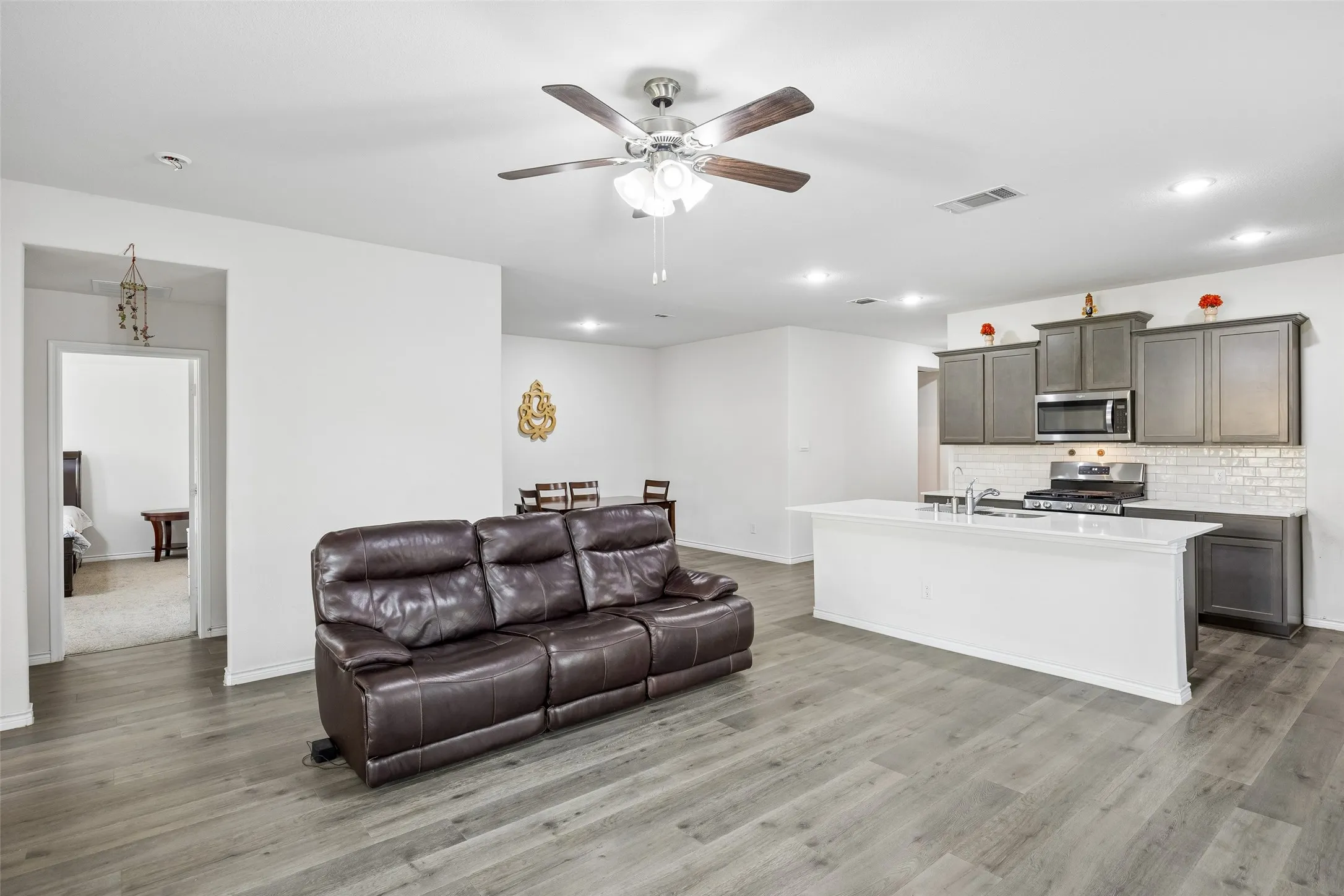 Single Family Residence For Sale in Denton County , 3910 Faulkner Avenue, Celina, Texas 76227, 4 Bedroom, 2 Bathroom, 2 Garage spaces, 2,069 Sqft, built in 2023, mls#21281842, Real Estate Agent in Celina, Homes For Sale in Denton county, Homes For Sale in Celina, Realtor in Celina Texas, Real Estate Brokerage Independent Realty Texas, Luminita Cordes Realtor