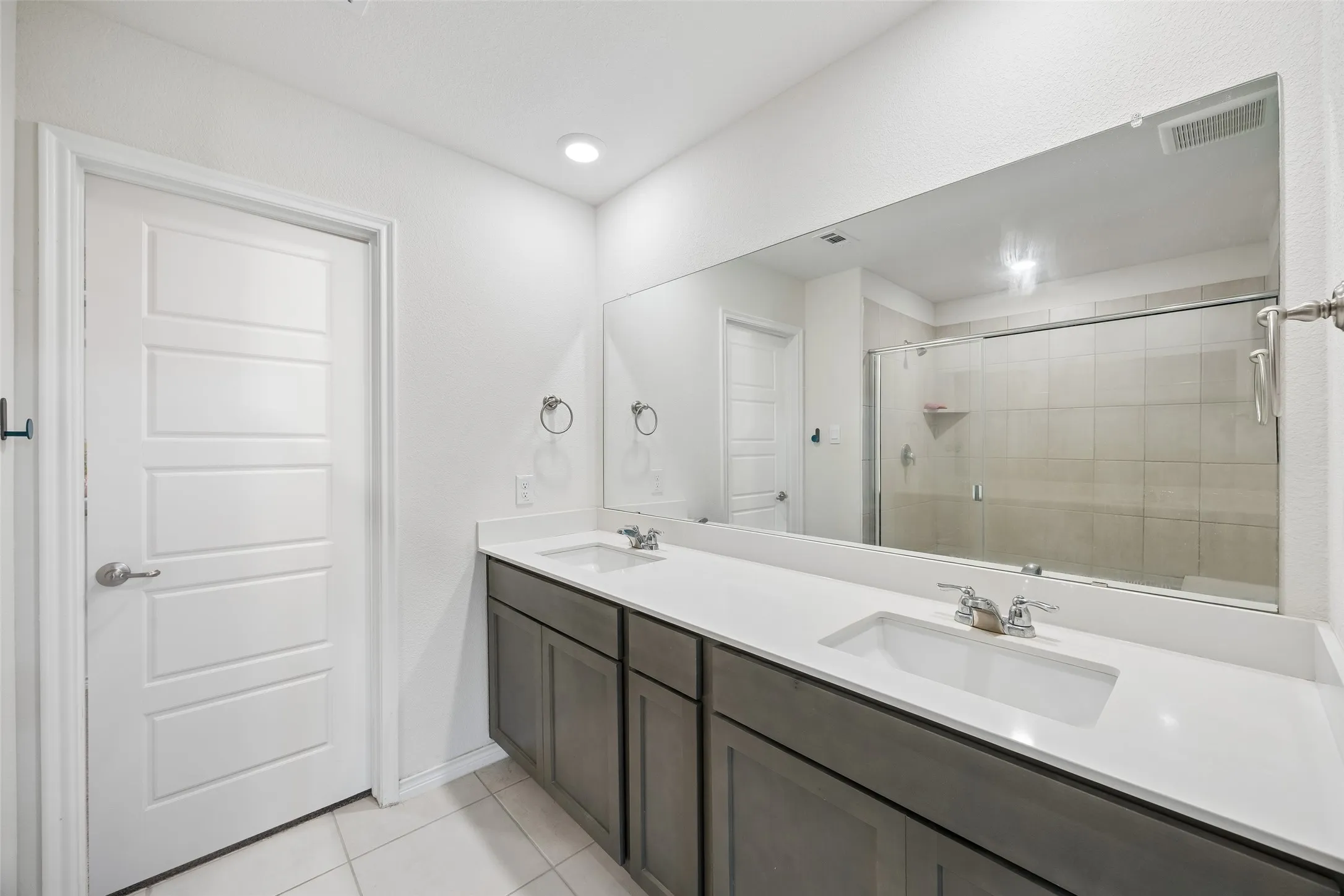Single Family Residence For Sale in Denton County , 3910 Faulkner Avenue, Celina, Texas 76227, 4 Bedroom, 2 Bathroom, 2 Garage spaces, 2,069 Sqft, built in 2023, mls#21281842, Real Estate Agent in Celina, Homes For Sale in Denton county, Homes For Sale in Celina, Realtor in Celina Texas, Real Estate Brokerage Independent Realty Texas, Luminita Cordes Realtor