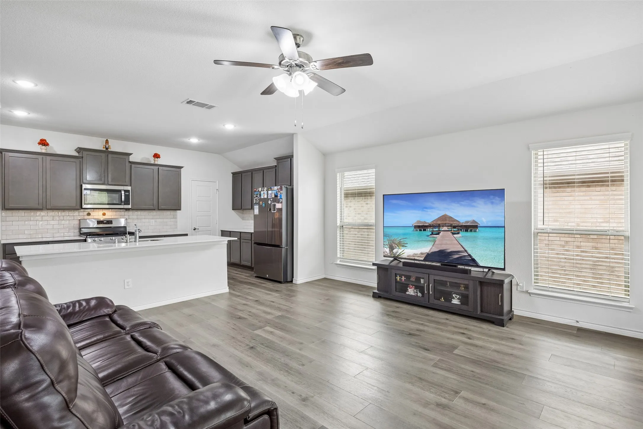 Single Family Residence For Sale in Denton County , 3910 Faulkner Avenue, Celina, Texas 76227, 4 Bedroom, 2 Bathroom, 2 Garage spaces, 2,069 Sqft, built in 2023, mls#21281842, Real Estate Agent in Celina, Homes For Sale in Denton county, Homes For Sale in Celina, Realtor in Celina Texas, Real Estate Brokerage Independent Realty Texas, Luminita Cordes Realtor