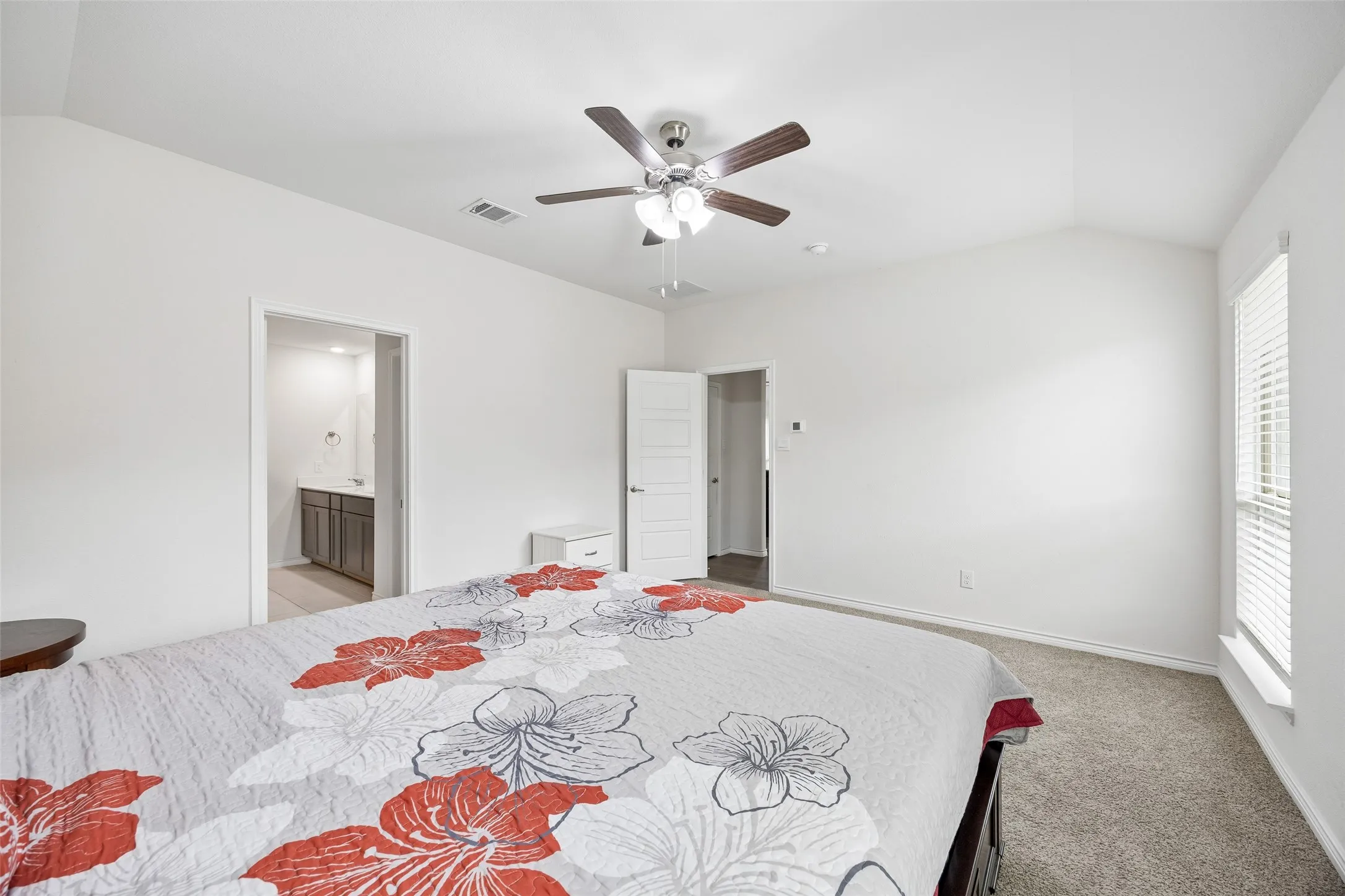 Single Family Residence For Sale in Denton County , 3910 Faulkner Avenue, Celina, Texas 76227, 4 Bedroom, 2 Bathroom, 2 Garage spaces, 2,069 Sqft, built in 2023, mls#21281842, Real Estate Agent in Celina, Homes For Sale in Denton county, Homes For Sale in Celina, Realtor in Celina Texas, Real Estate Brokerage Independent Realty Texas, Luminita Cordes Realtor