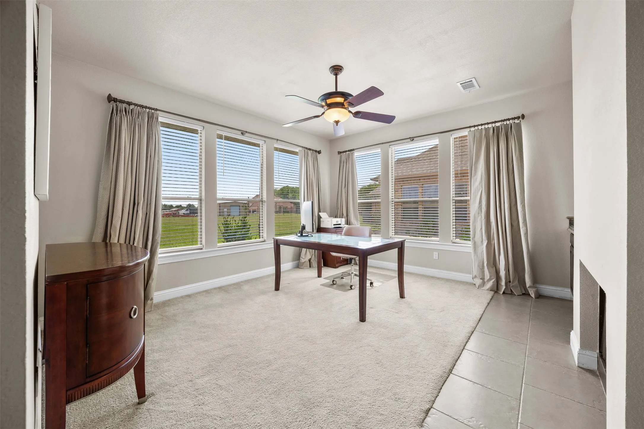 Single Family Residence For Sale in Ellis County , 219 Mohundro Road, Ferris, Texas 75125, 5 Bedrooms, 5 Bathrooms, 3 Garage spaces, 6,119 Sqft, built in 2006, Price $1,250,000, mls#21278985, Real Estate Agent in Ferris, Homes For Sale in Ellis county, Homes For Sale in Ferris, Realtor in Ferris Texas, Real Estate Brokerage Independent Realty Texas, Luminita Cordes Realtor