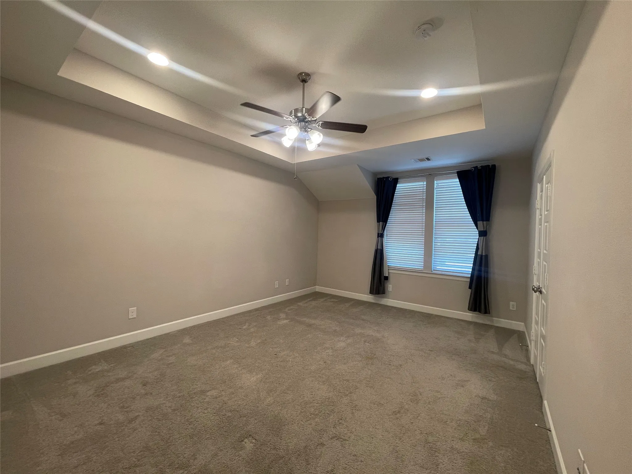 Single Family Residence For Rent in Dallas County , 5823 Orion Place, Dallas, Texas 75235, 3 Bedroom, 4 Bathroom, 2 Garage spaces, 2,145 Sqft, built in 2017, mls#21282470, Real Estate Agent in Dallas, Homes For Rent in Dallas county, Homes For Rent in Dallas, Realtor in Dallas Texas, Real Estate Brokerage Independent Realty Texas, Luminita Cordes Realtor