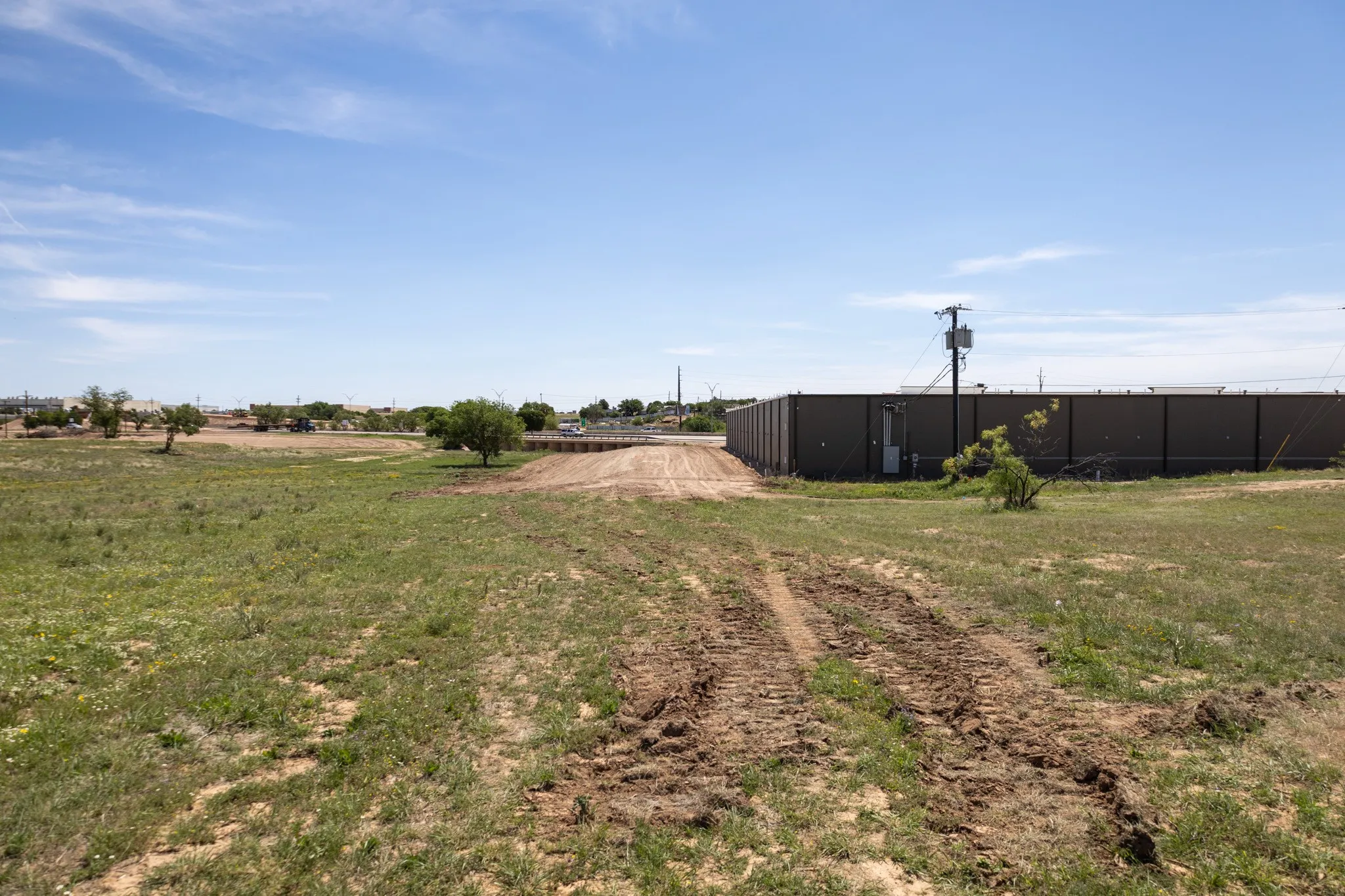 Unimproved Land For Sale in Lubbock County , 2102 N Ridge Road, Lubbock, Texas 79403, 0, 0, Garage spaces, 0 Sqft, built in 0, Price $364,000, mls#21282475, Real Estate Agent in Lubbock, Homes For Sale in Lubbock county, Homes For Sale in Lubbock, Realtor in Lubbock Texas, Real Estate Brokerage Independent Realty Texas, Luminita Cordes Realtor