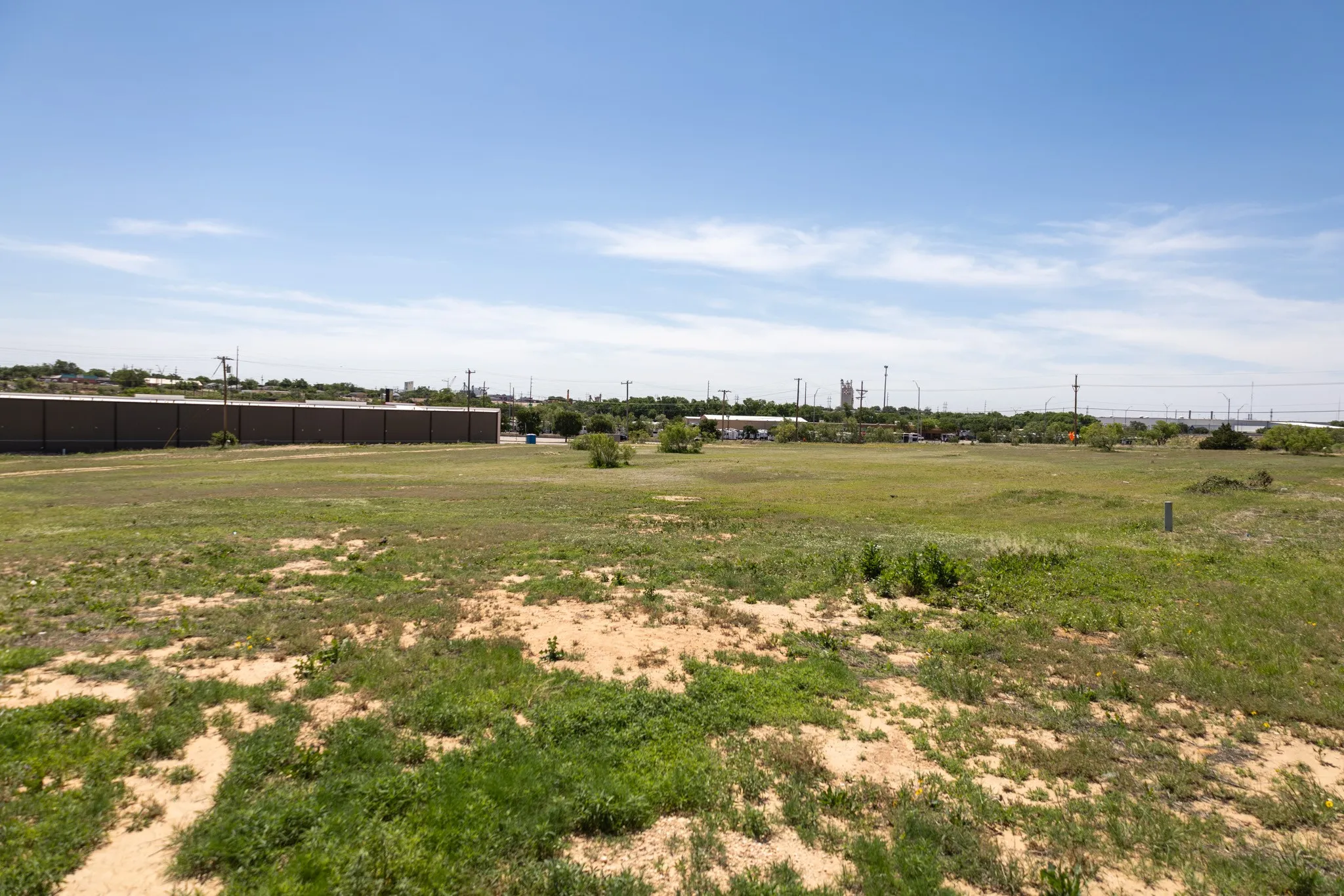 Unimproved Land For Sale in Lubbock County , 2102 N Ridge Road, Lubbock, Texas 79403, 0, 0, Garage spaces, 0 Sqft, built in 0, Price $364,000, mls#21282475, Real Estate Agent in Lubbock, Homes For Sale in Lubbock county, Homes For Sale in Lubbock, Realtor in Lubbock Texas, Real Estate Brokerage Independent Realty Texas, Luminita Cordes Realtor