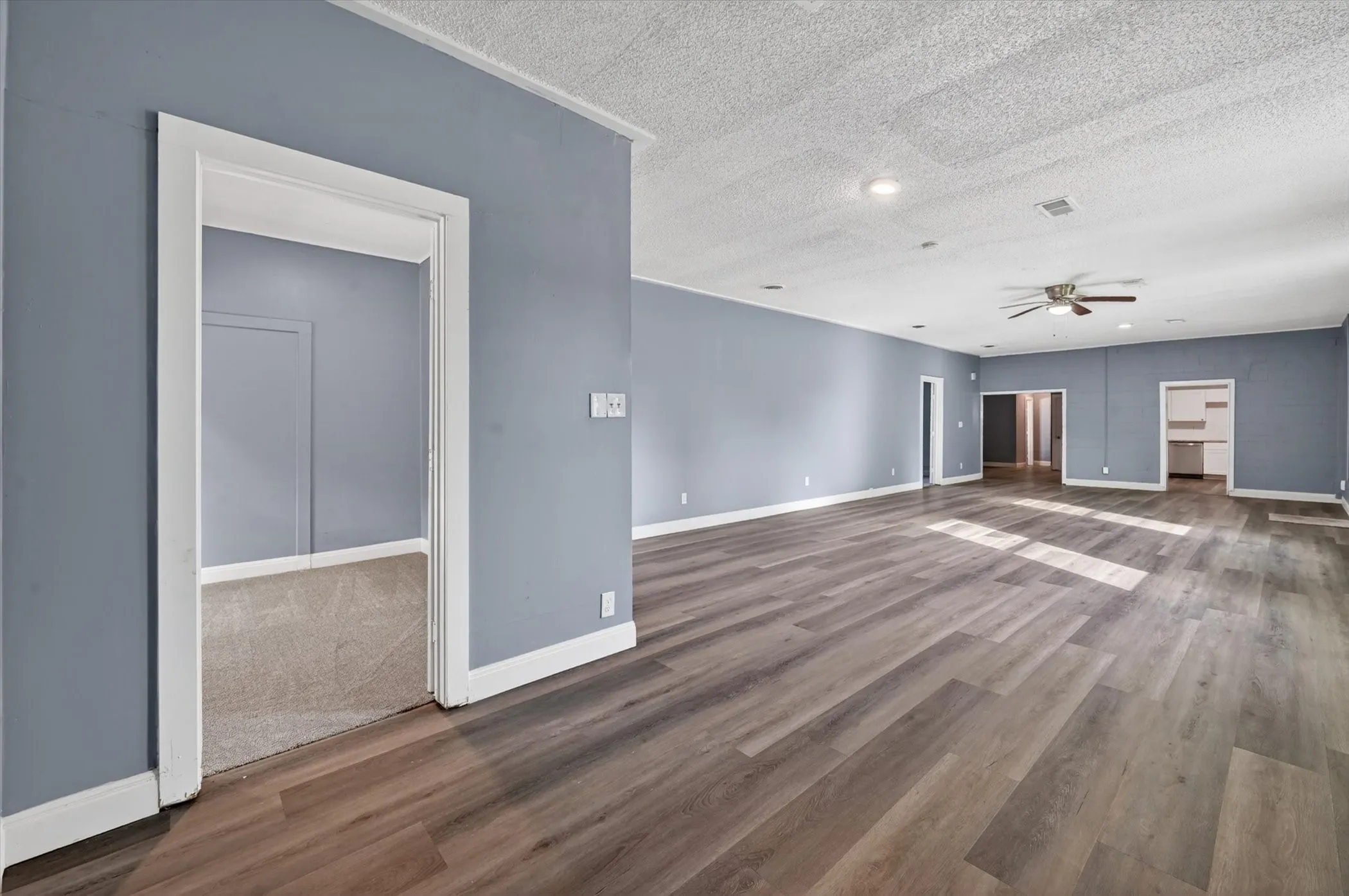 Single Family Residence For Sale in Kaufman County , 401 E Buffalo Street, Forney, Texas 75126, 5 Bedroom, 2 Bathroom, Garage spaces, 2,339 Sqft, built in 1997, mls#21277083, Real Estate Agent in Forney, Homes For Sale in Kaufman county, Homes For Sale in Forney, Realtor in Forney Texas, Real Estate Brokerage Independent Realty Texas, Luminita Cordes Realtor