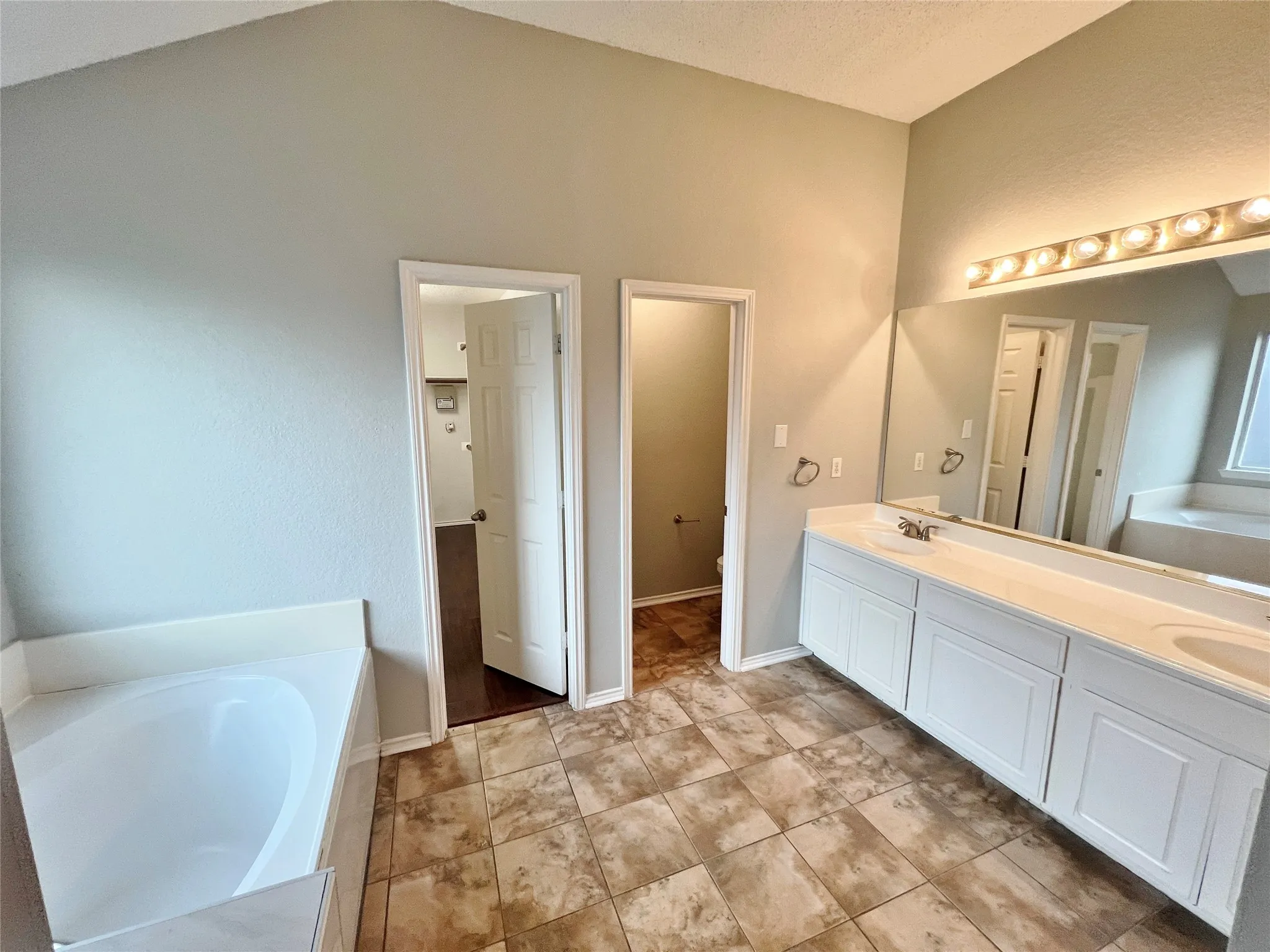 Single Family Residence For Rent in Collin County , 1222 Harvard Lane, Allen, Texas 75002, 3 Bedroom, 2 Bathroom, 2 Garage spaces, 2,039 Sqft, built in 1994, mls#21282492, Real Estate Agent in Allen, Homes For Rent in Collin county, Homes For Rent in Allen, Realtor in Allen Texas, Real Estate Brokerage Independent Realty Texas, Luminita Cordes Realtor