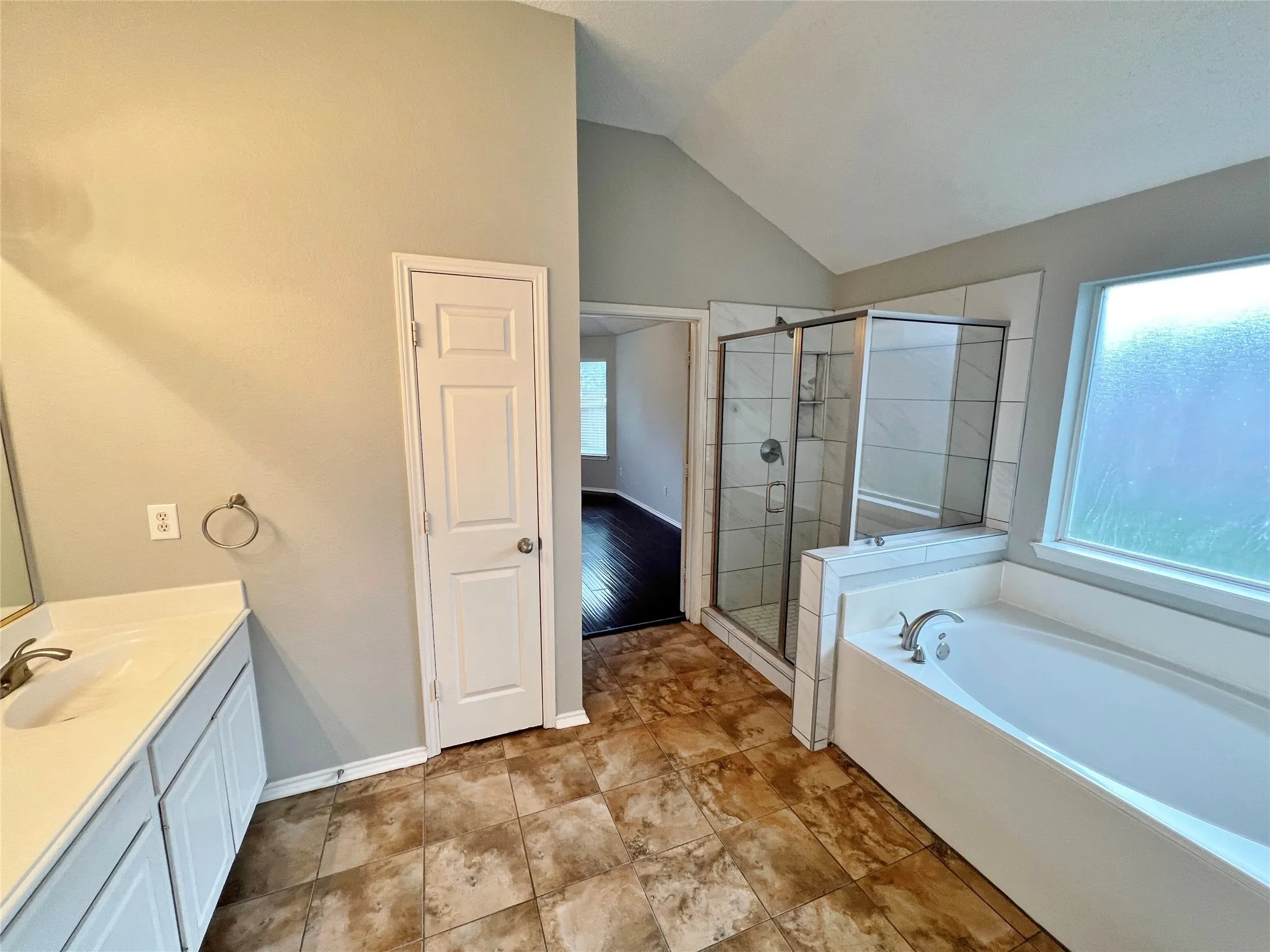 Single Family Residence For Rent in Collin County , 1222 Harvard Lane, Allen, Texas 75002, 3 Bedroom, 2 Bathroom, 2 Garage spaces, 2,039 Sqft, built in 1994, mls#21282492, Real Estate Agent in Allen, Homes For Rent in Collin county, Homes For Rent in Allen, Realtor in Allen Texas, Real Estate Brokerage Independent Realty Texas, Luminita Cordes Realtor