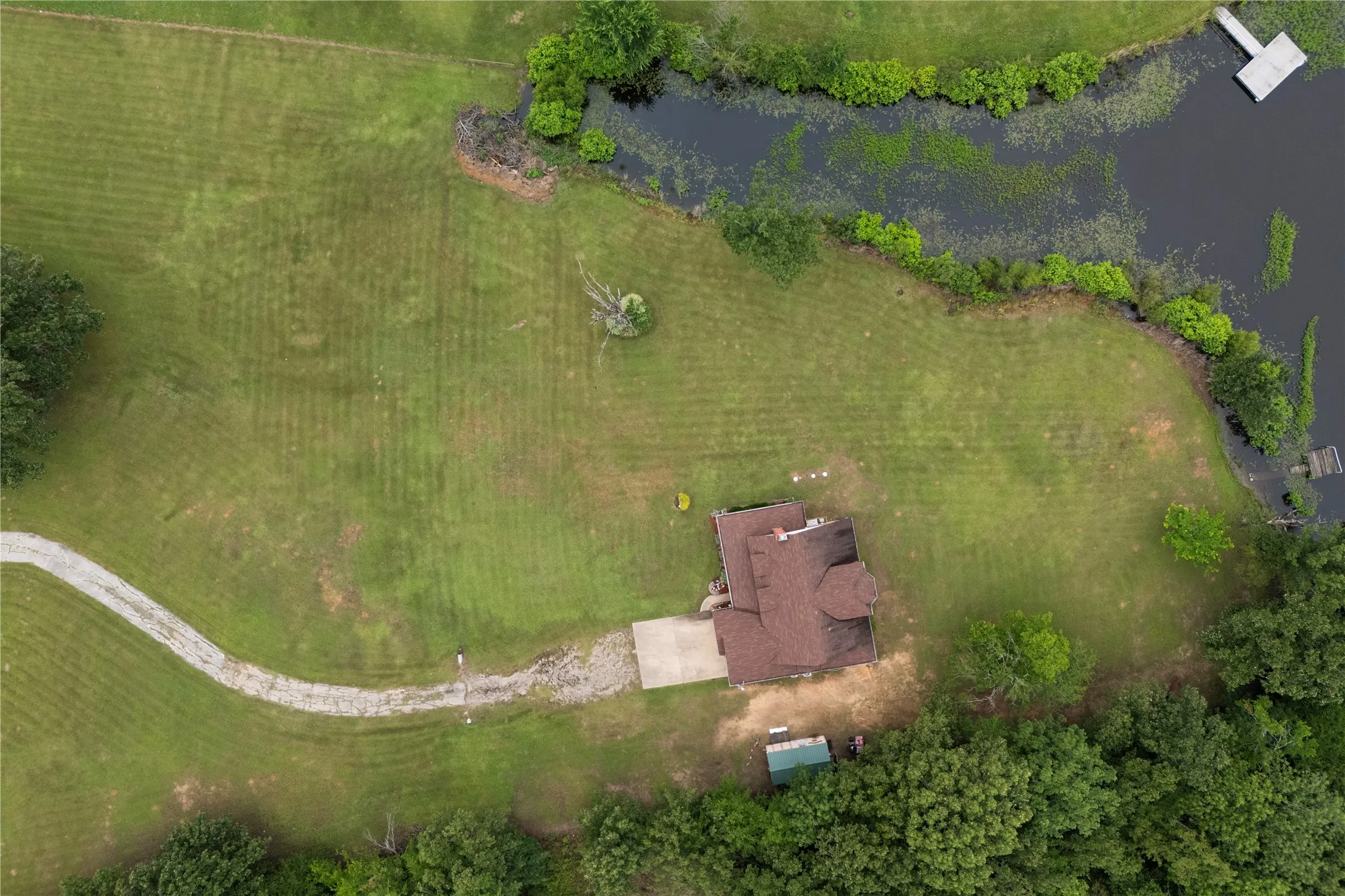Single Family Residence For Sale in Van Zandt County , 786 Vz County Road 1803, Grand Saline, Texas 75140, 3 Bedroom, 3 Bathroom, 2 Garage spaces, 1,657 Sqft, built in 2005, mls#21282517, Real Estate Agent in Grand Saline, Homes For Sale in Van Zandt county, Homes For Sale in Grand Saline, Realtor in Grand Saline Texas, Real Estate Brokerage Independent Realty Texas, Luminita Cordes Realtor