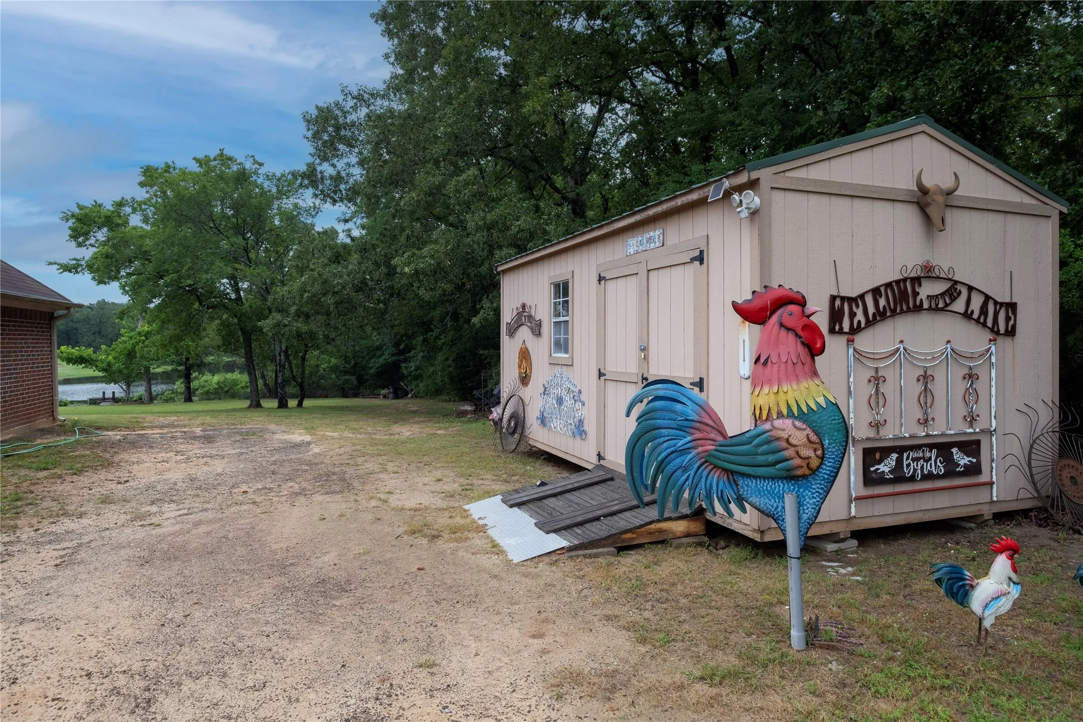 Single Family Residence For Sale in Van Zandt County , 786 Vz County Road 1803, Grand Saline, Texas 75140, 3 Bedroom, 3 Bathroom, 2 Garage spaces, 1,657 Sqft, built in 2005, mls#21282517, Real Estate Agent in Grand Saline, Homes For Sale in Van Zandt county, Homes For Sale in Grand Saline, Realtor in Grand Saline Texas, Real Estate Brokerage Independent Realty Texas, Luminita Cordes Realtor