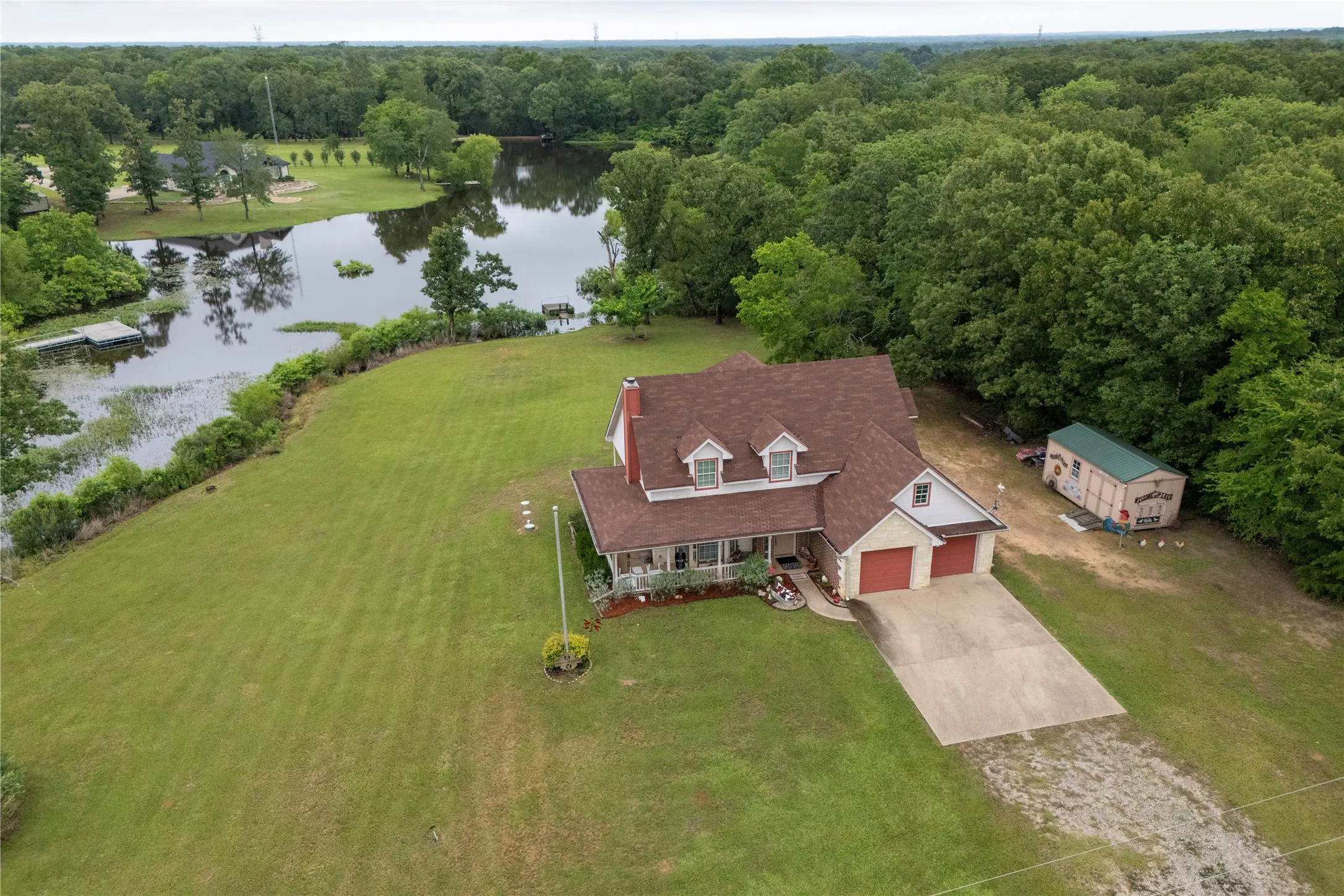 Single Family Residence For Sale in Van Zandt County , 786 Vz County Road 1803, Grand Saline, Texas 75140, 3 Bedroom, 3 Bathroom, 2 Garage spaces, 1,657 Sqft, built in 2005, mls#21282517, Real Estate Agent in Grand Saline, Homes For Sale in Van Zandt county, Homes For Sale in Grand Saline, Realtor in Grand Saline Texas, Real Estate Brokerage Independent Realty Texas, Luminita Cordes Realtor