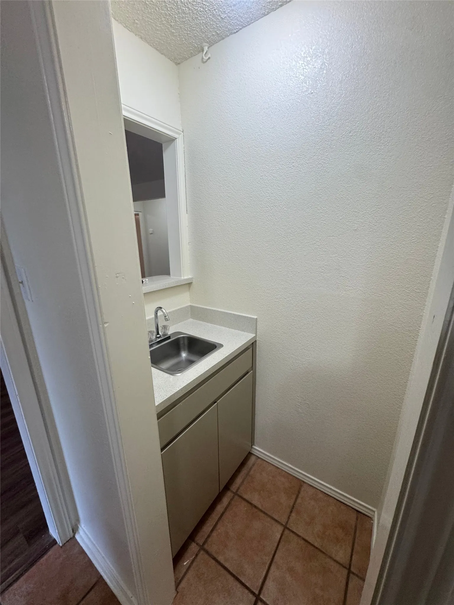 Single Family Residence For Rent in Tarrant County , 5604 Fireside Drive, Arlington, Texas 76016, 3 Bedroom, 2 Bathroom, 2 Garage spaces, 1,426 Sqft, built in 1978, mls#21282525, Real Estate Agent in Arlington, Homes For Rent in Tarrant county, Homes For Rent in Arlington, Realtor in Arlington Texas, Real Estate Brokerage Independent Realty Texas, Luminita Cordes Realtor