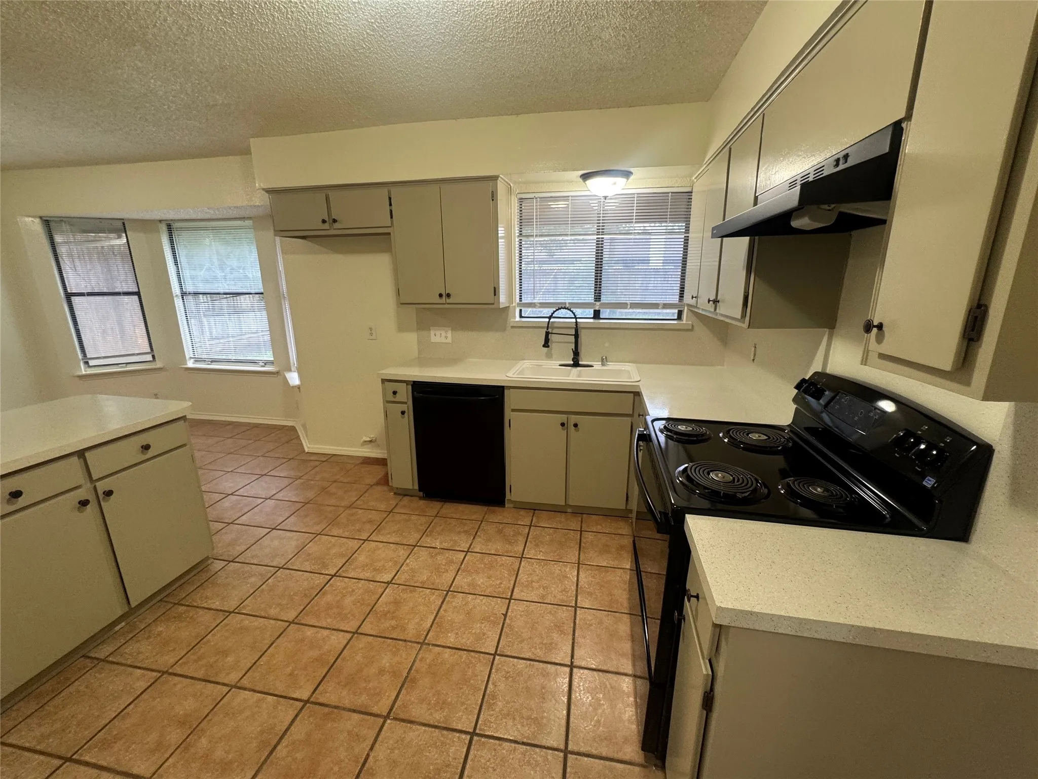 Single Family Residence For Rent in Tarrant County , 5604 Fireside Drive, Arlington, Texas 76016, 3 Bedroom, 2 Bathroom, 2 Garage spaces, 1,426 Sqft, built in 1978, mls#21282525, Real Estate Agent in Arlington, Homes For Rent in Tarrant county, Homes For Rent in Arlington, Realtor in Arlington Texas, Real Estate Brokerage Independent Realty Texas, Luminita Cordes Realtor