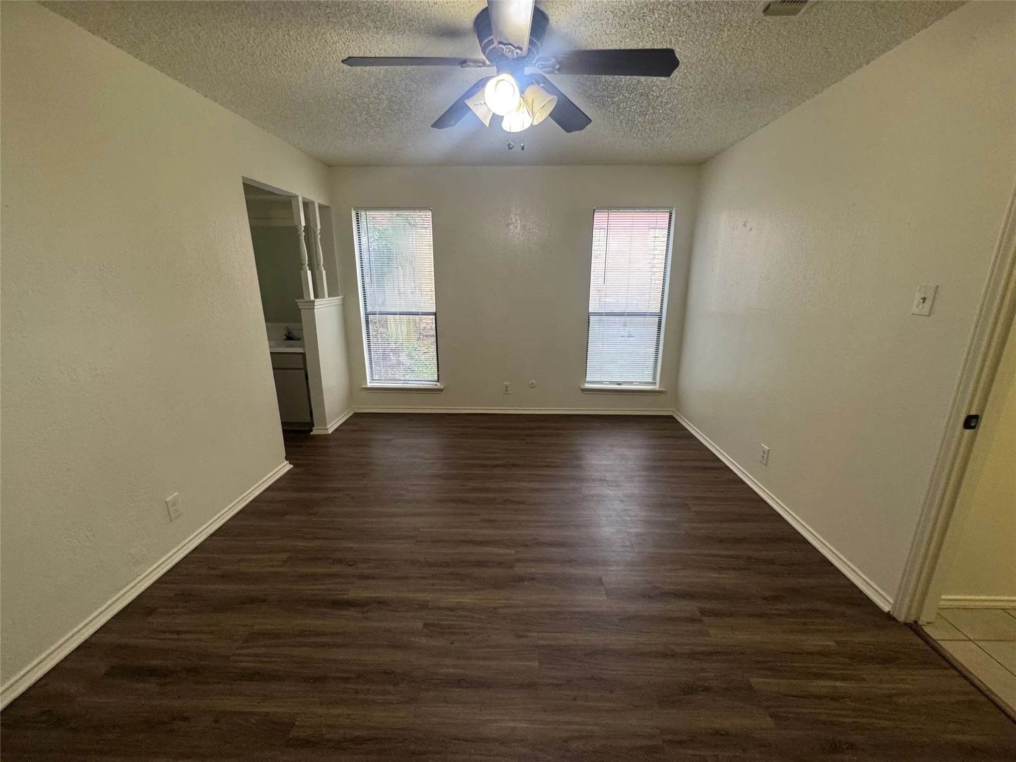 Single Family Residence For Rent in Tarrant County , 5604 Fireside Drive, Arlington, Texas 76016, 3 Bedroom, 2 Bathroom, 2 Garage spaces, 1,426 Sqft, built in 1978, mls#21282525, Real Estate Agent in Arlington, Homes For Rent in Tarrant county, Homes For Rent in Arlington, Realtor in Arlington Texas, Real Estate Brokerage Independent Realty Texas, Luminita Cordes Realtor