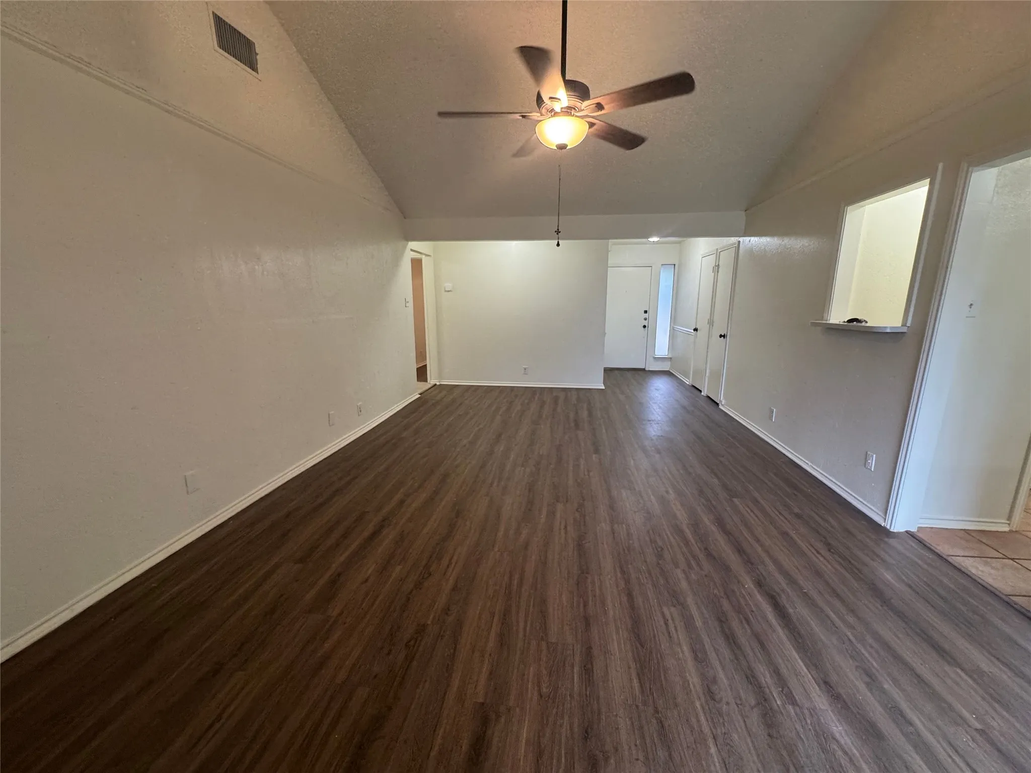 Single Family Residence For Rent in Tarrant County , 5604 Fireside Drive, Arlington, Texas 76016, 3 Bedroom, 2 Bathroom, 2 Garage spaces, 1,426 Sqft, built in 1978, mls#21282525, Real Estate Agent in Arlington, Homes For Rent in Tarrant county, Homes For Rent in Arlington, Realtor in Arlington Texas, Real Estate Brokerage Independent Realty Texas, Luminita Cordes Realtor